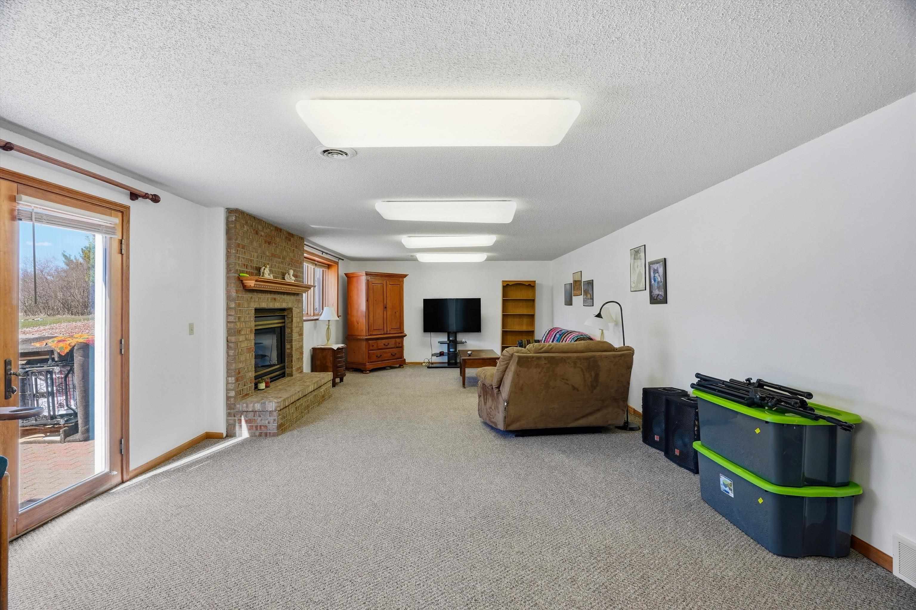 11712 EISENHOWER DRIVE, Chili, Wisconsin 54420, 3 Bedrooms Bedrooms, ,3 BathroomsBathrooms,Residential,For Sale,11712 EISENHOWER DRIVE,22601428