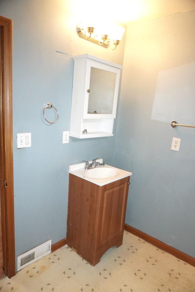 N5304 STATE HIGHWAY 17, Gleason, Wisconsin 54435, 3 Bedrooms Bedrooms, ,1 BathroomBathrooms,Residential,For Sale,N5304 STATE HIGHWAY 17,22601431