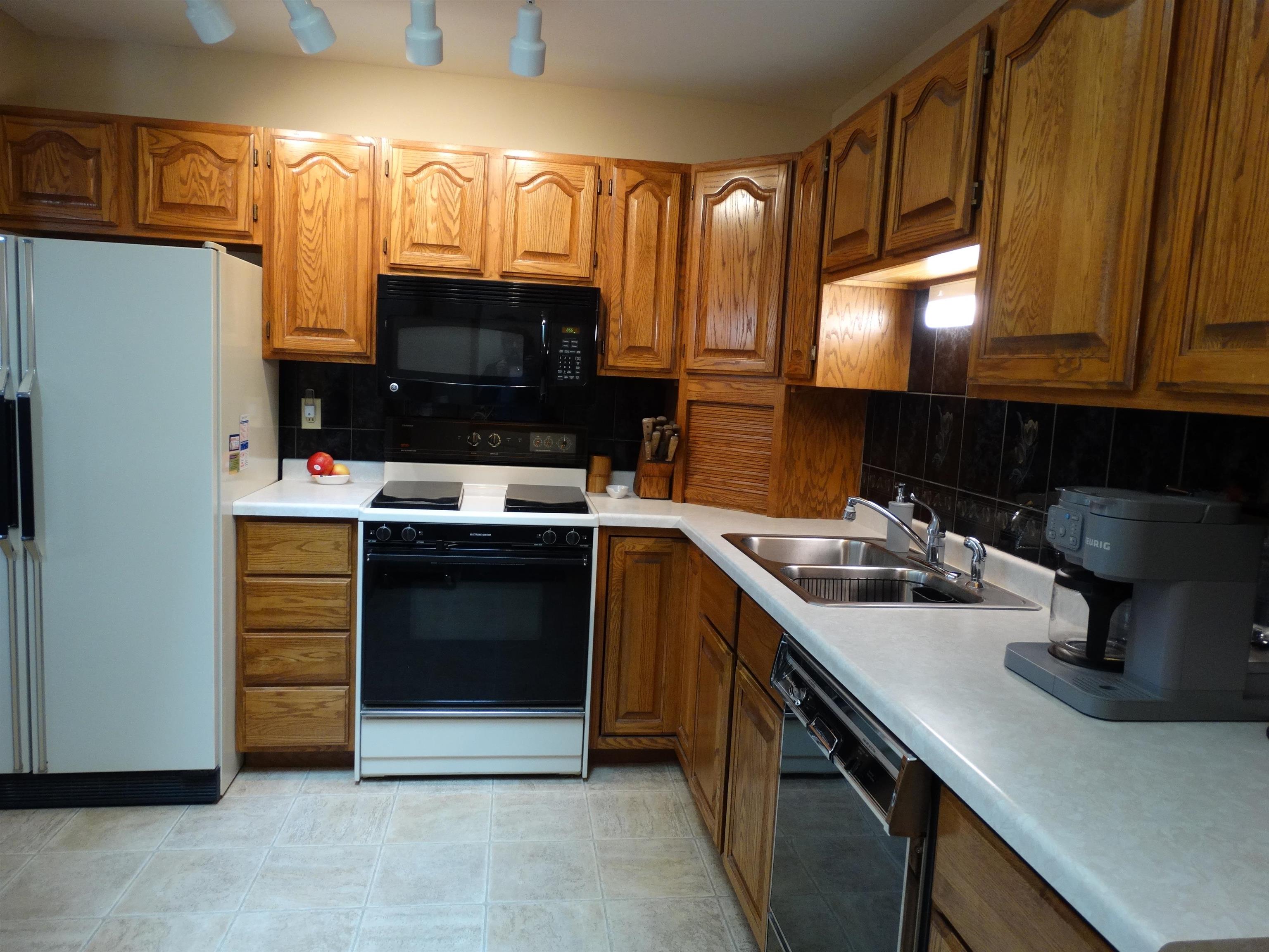 3141 CONCORD BOULEVARD, Plover, Wisconsin 54467, 3 Bedrooms Bedrooms, ,2 BathroomsBathrooms,Residential,For Sale,3141 CONCORD BOULEVARD,22601432