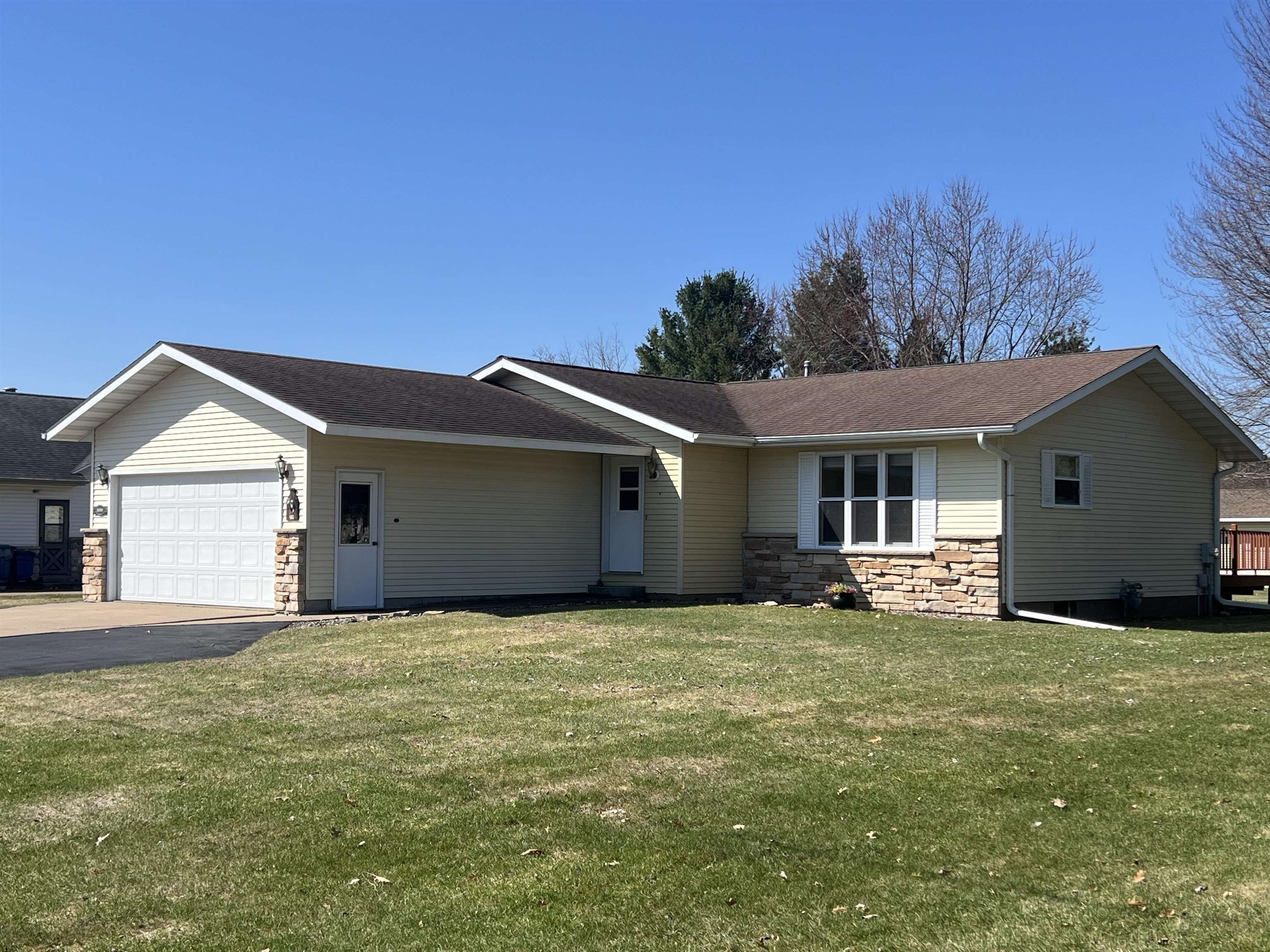 226050 BLUEGILL AVENUE, Wausau, Wisconsin 54401, 3 Bedrooms Bedrooms, ,1 BathroomBathrooms,Residential,For Sale,226050 BLUEGILL AVENUE,22601438