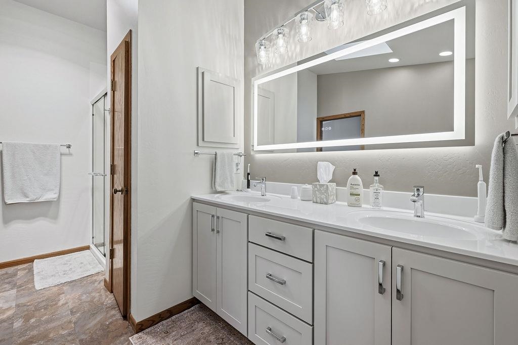 E1517 JOHNSON ROAD, Iola, Wisconsin 54945, 3 Bedrooms Bedrooms, ,3 BathroomsBathrooms,Residential,For Sale,E1517 JOHNSON ROAD,22601439