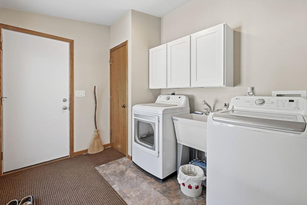 E1517 W JOHNSON ROAD, Iola, Wisconsin 54945, 3 Bedrooms Bedrooms, ,3 BathroomsBathrooms,Residential,For Sale,E1517 W JOHNSON ROAD,22601439