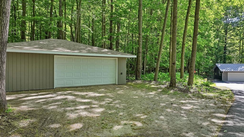 E1517 W JOHNSON ROAD, Iola, Wisconsin 54945, 3 Bedrooms Bedrooms, ,3 BathroomsBathrooms,Residential,For Sale,E1517 W JOHNSON ROAD,22601439