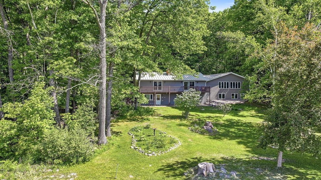 E1517 W JOHNSON ROAD, Iola, Wisconsin 54945, 3 Bedrooms Bedrooms, ,3 BathroomsBathrooms,Residential,For Sale,E1517 W JOHNSON ROAD,22601439