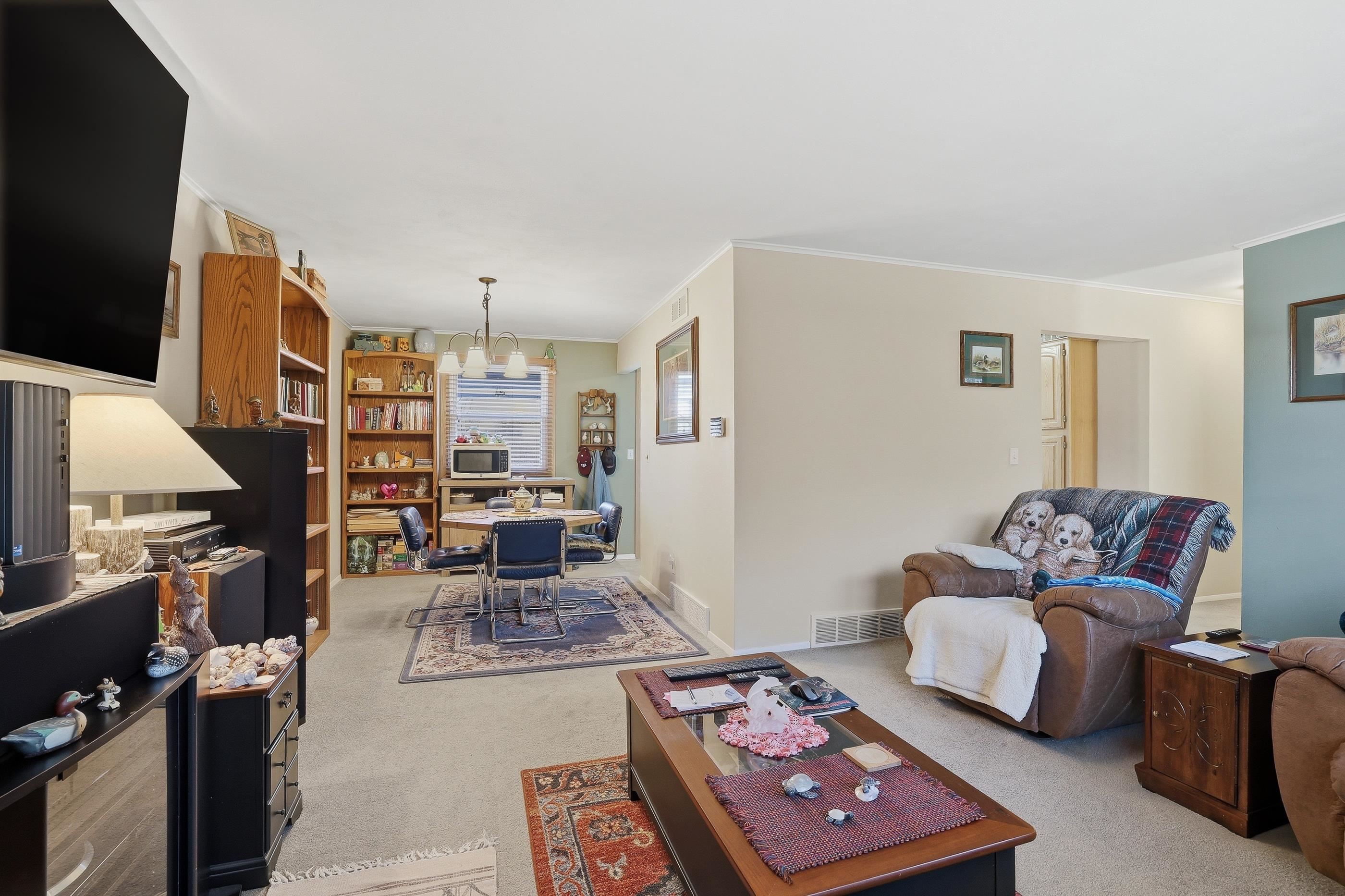 1561 OJIBWA LANE, Plover, Wisconsin 54467, 4 Bedrooms Bedrooms, ,2 BathroomsBathrooms,Residential,For Sale,1561 OJIBWA LANE,22601442