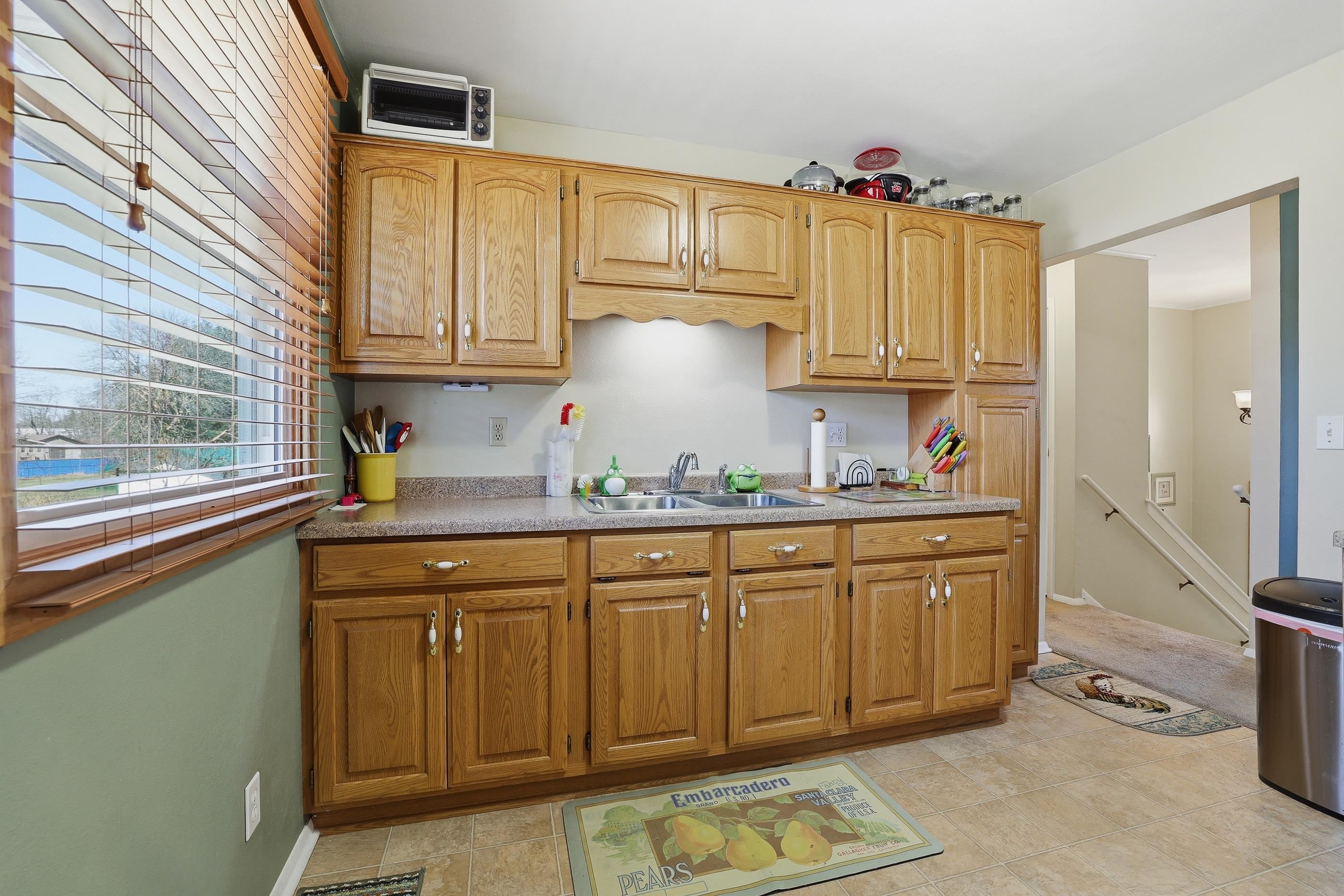 1561 OJIBWA LANE, Plover, Wisconsin 54467, 4 Bedrooms Bedrooms, ,2 BathroomsBathrooms,Residential,For Sale,1561 OJIBWA LANE,22601442