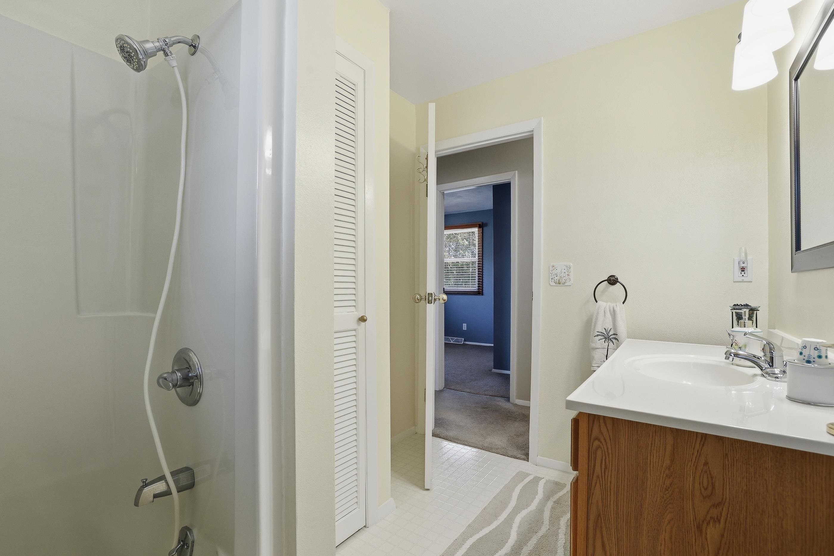 1561 OJIBWA LANE, Plover, Wisconsin 54467, 4 Bedrooms Bedrooms, ,2 BathroomsBathrooms,Residential,For Sale,1561 OJIBWA LANE,22601442