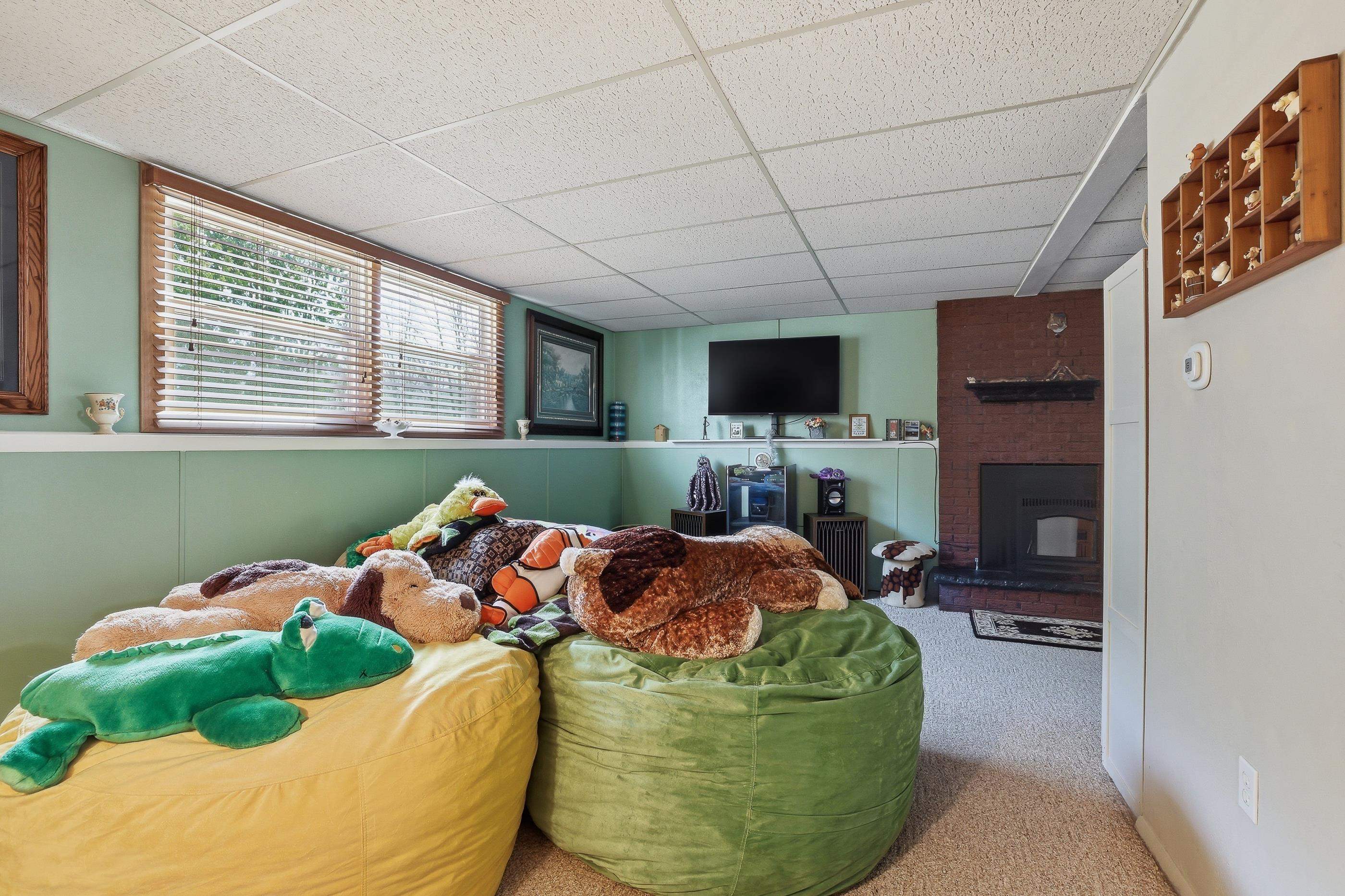 1561 OJIBWA LANE, Plover, Wisconsin 54467, 4 Bedrooms Bedrooms, ,2 BathroomsBathrooms,Residential,For Sale,1561 OJIBWA LANE,22601442