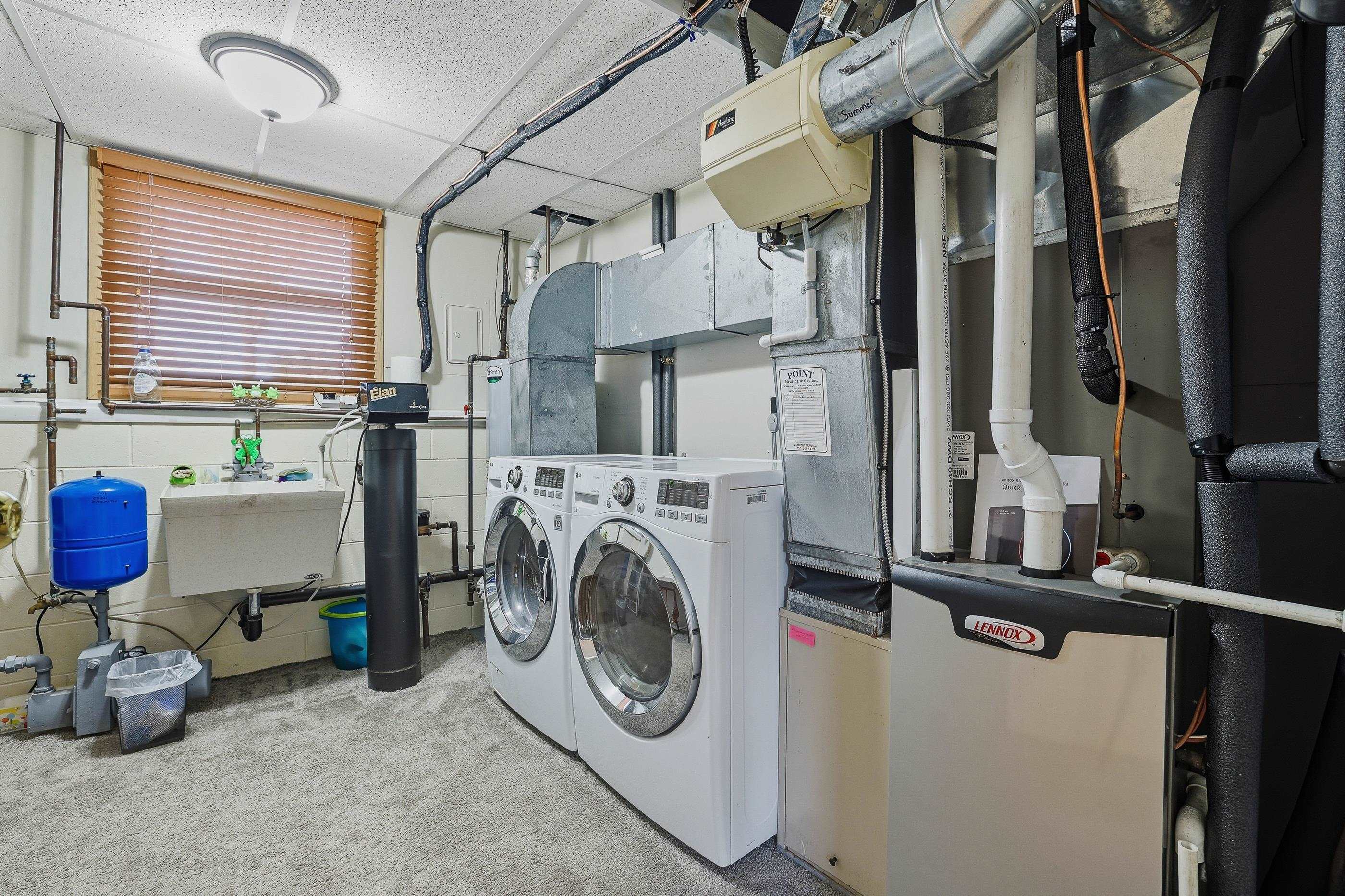 1561 OJIBWA LANE, Plover, Wisconsin 54467, 4 Bedrooms Bedrooms, ,2 BathroomsBathrooms,Residential,For Sale,1561 OJIBWA LANE,22601442