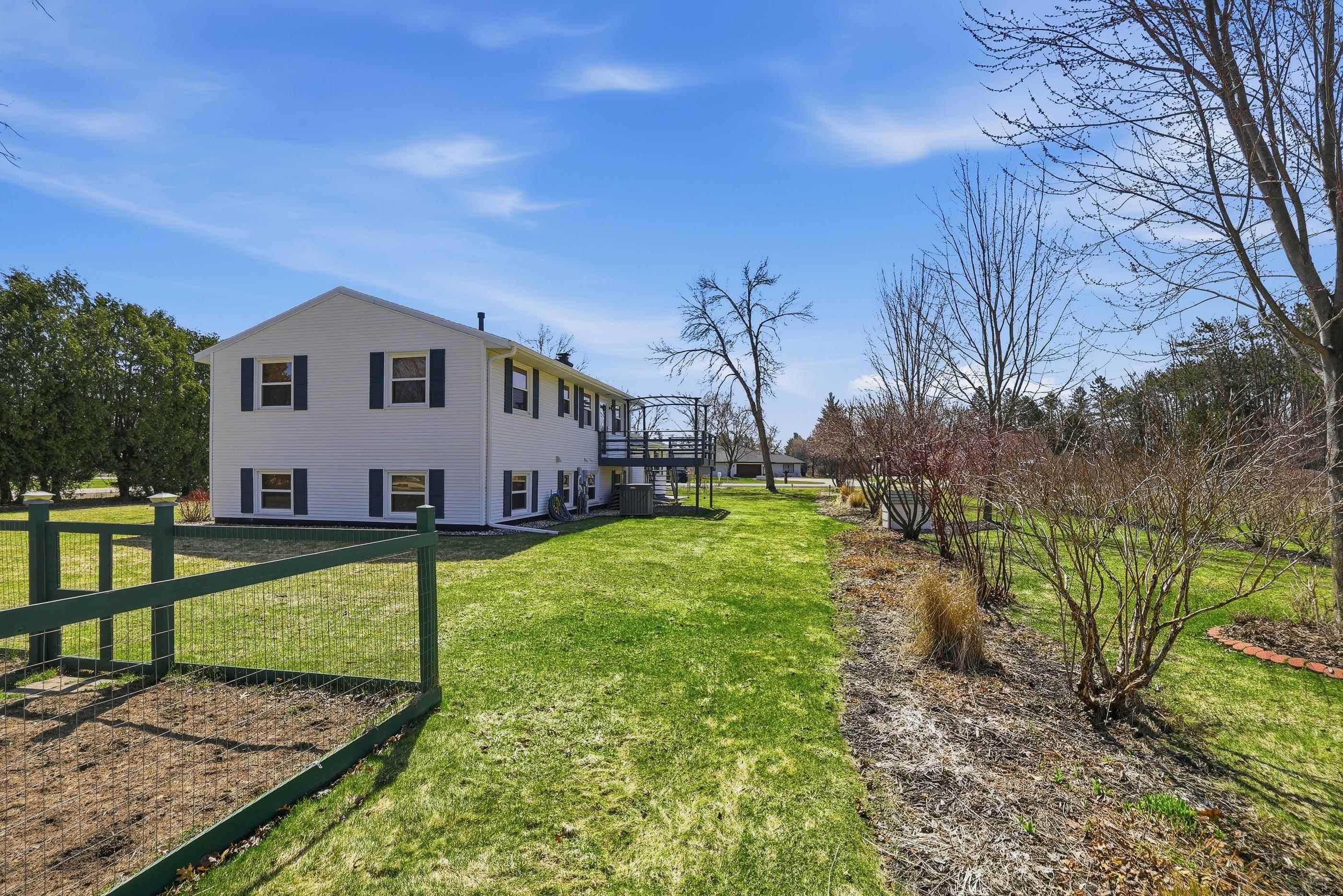 1561 OJIBWA LANE, Plover, Wisconsin 54467, 4 Bedrooms Bedrooms, ,2 BathroomsBathrooms,Residential,For Sale,1561 OJIBWA LANE,22601442