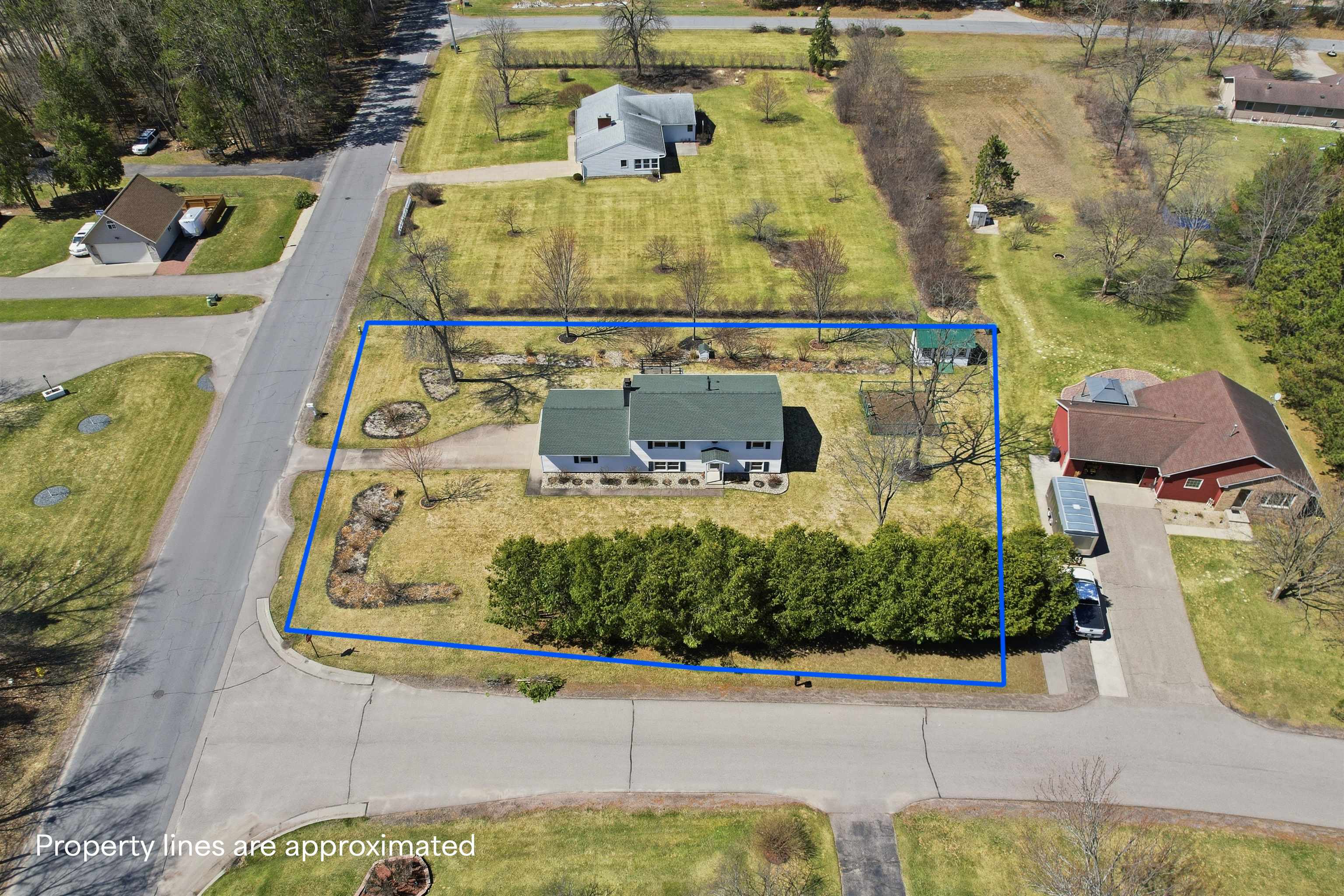 1561 OJIBWA LANE, Plover, Wisconsin 54467, 4 Bedrooms Bedrooms, ,2 BathroomsBathrooms,Residential,For Sale,1561 OJIBWA LANE,22601442