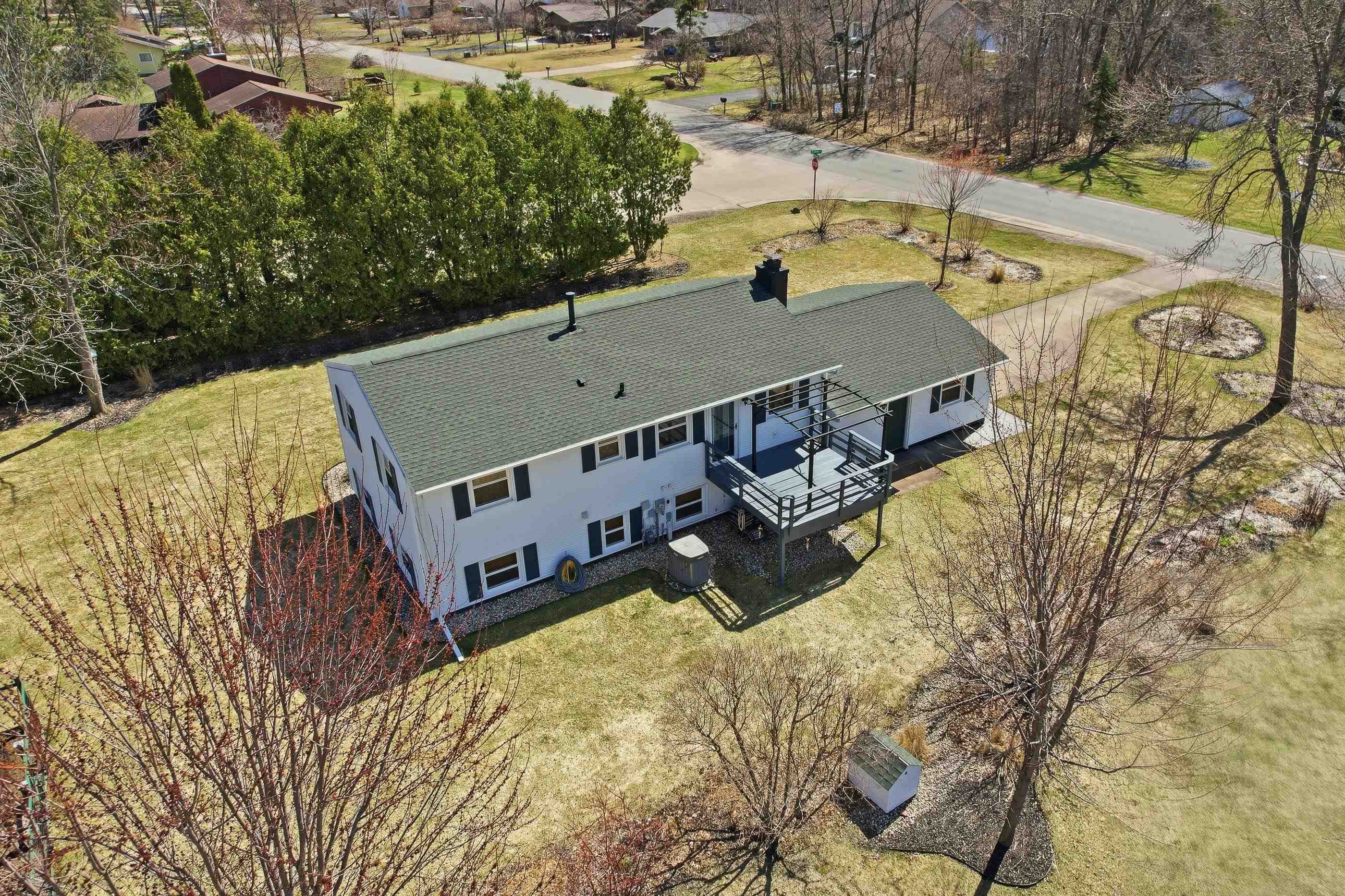 1561 OJIBWA LANE, Plover, Wisconsin 54467, 4 Bedrooms Bedrooms, ,2 BathroomsBathrooms,Residential,For Sale,1561 OJIBWA LANE,22601442