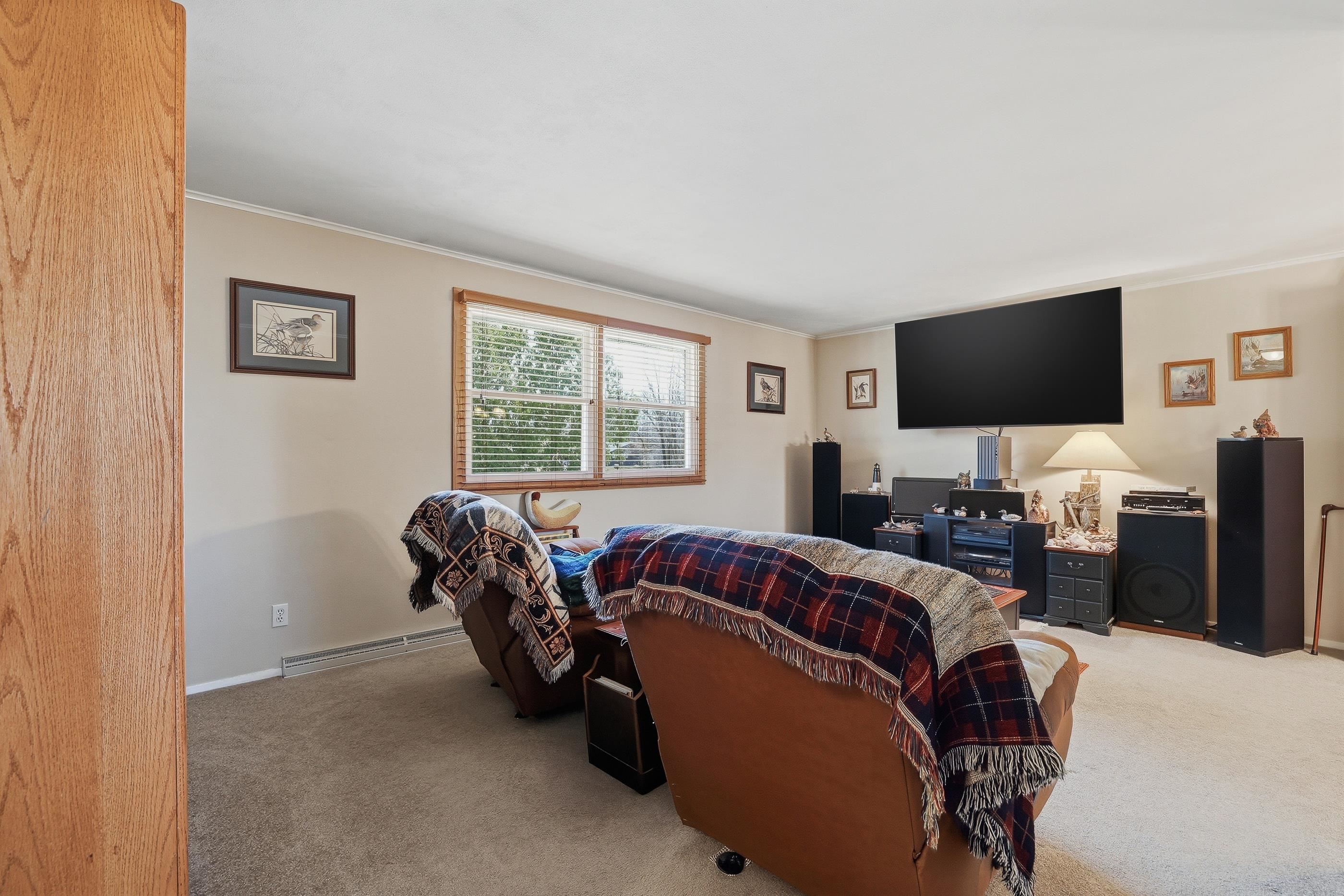 1561 OJIBWA LANE, Plover, Wisconsin 54467, 4 Bedrooms Bedrooms, ,2 BathroomsBathrooms,Residential,For Sale,1561 OJIBWA LANE,22601442