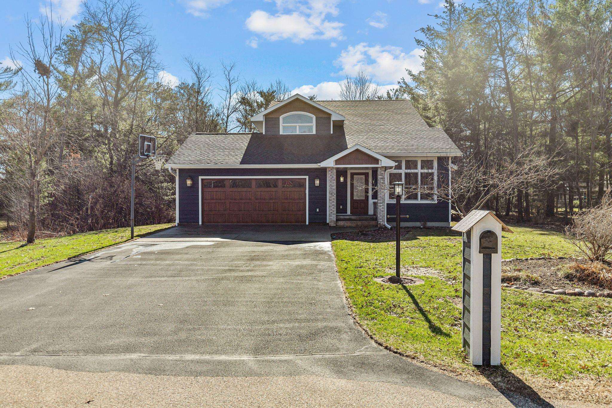 1350 CRIMSON COURT, Plover, Wisconsin 54467, 4 Bedrooms Bedrooms, ,2 BathroomsBathrooms,Residential,For Sale,1350 CRIMSON COURT,22601443