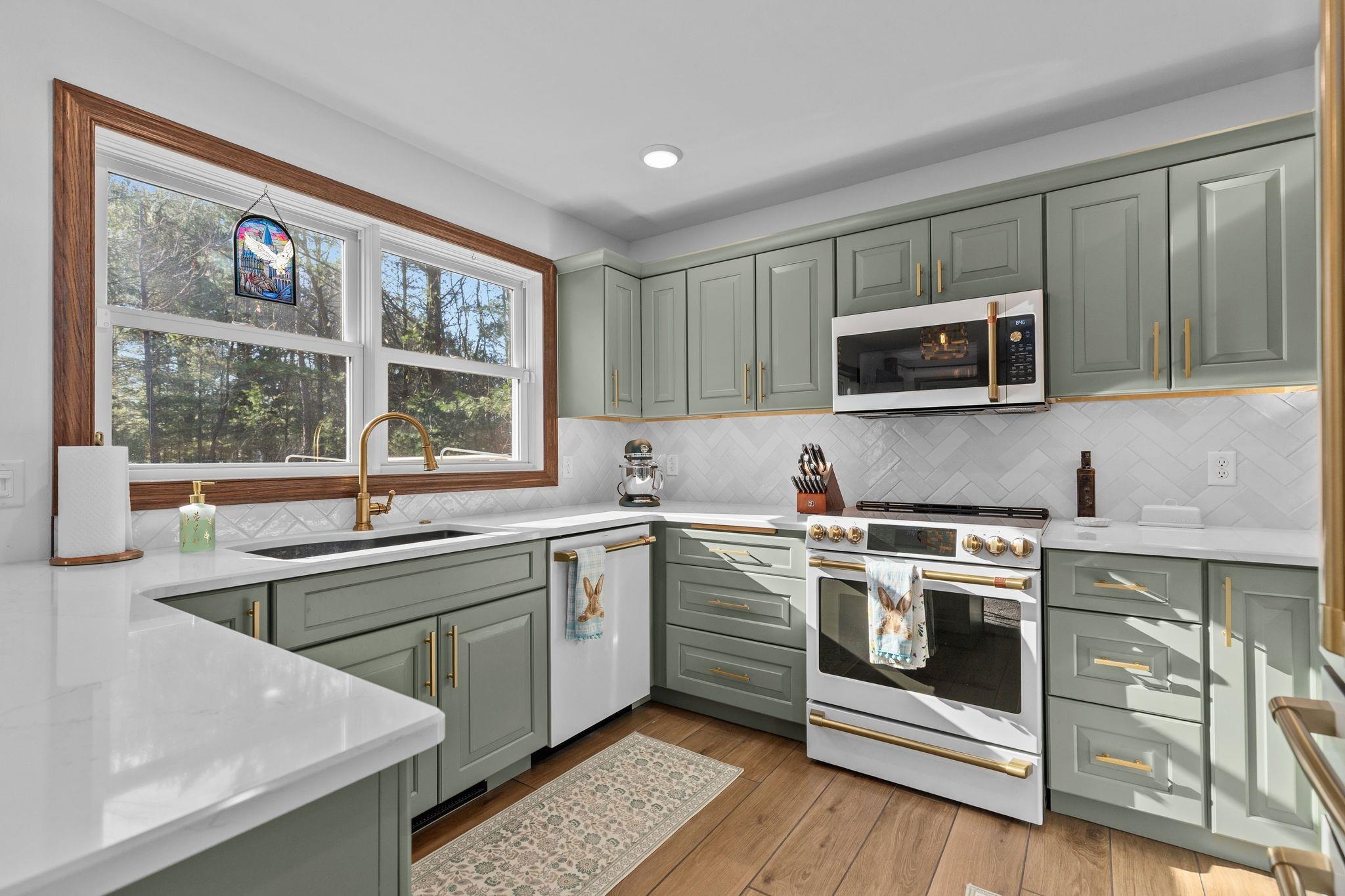 1350 CRIMSON COURT, Plover, Wisconsin 54467, 4 Bedrooms Bedrooms, ,2 BathroomsBathrooms,Residential,For Sale,1350 CRIMSON COURT,22601443