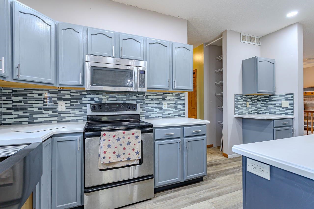 6609 CARIBOU LANE, Ringle, Wisconsin 54471, 4 Bedrooms Bedrooms, ,3 BathroomsBathrooms,Residential,For Sale,6609 CARIBOU LANE,22601444