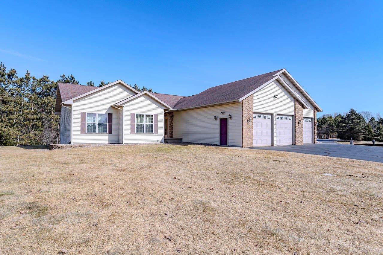 6609 CARIBOU LANE, Ringle, Wisconsin 54471, 4 Bedrooms Bedrooms, ,3 BathroomsBathrooms,Residential,For Sale,6609 CARIBOU LANE,22601444