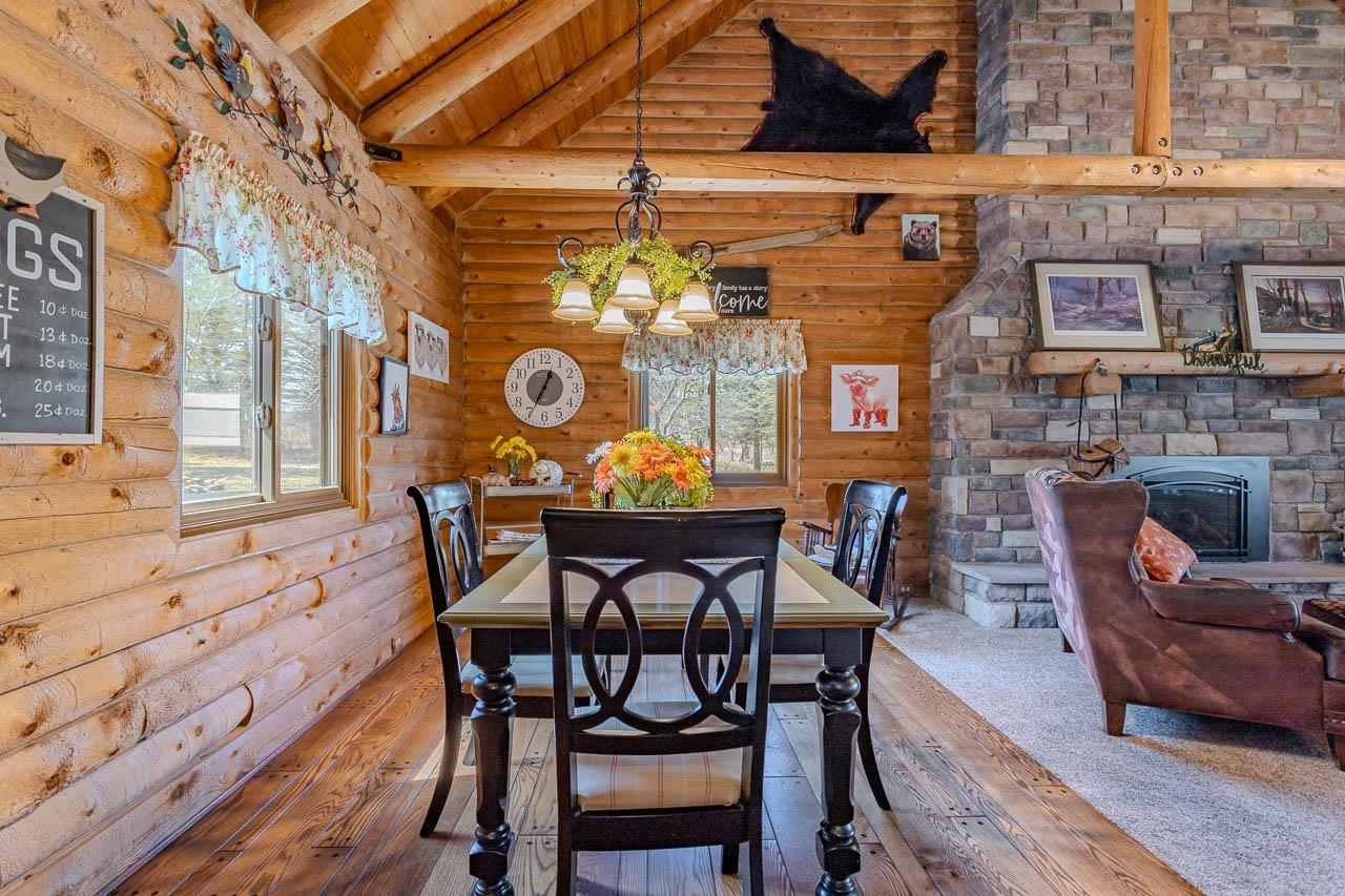 137733 FOUR MILE ROAD, Marathon, Wisconsin 54448, 2 Bedrooms Bedrooms, ,1 BathroomBathrooms,Residential,For Sale,137733 FOUR MILE ROAD,22601448