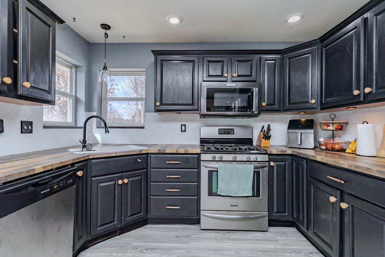 1843 PLANTATION LANE, Kronenwetter, Wisconsin 54455, 3 Bedrooms Bedrooms, ,2 BathroomsBathrooms,Residential,For Sale,1843 PLANTATION LANE,22601451