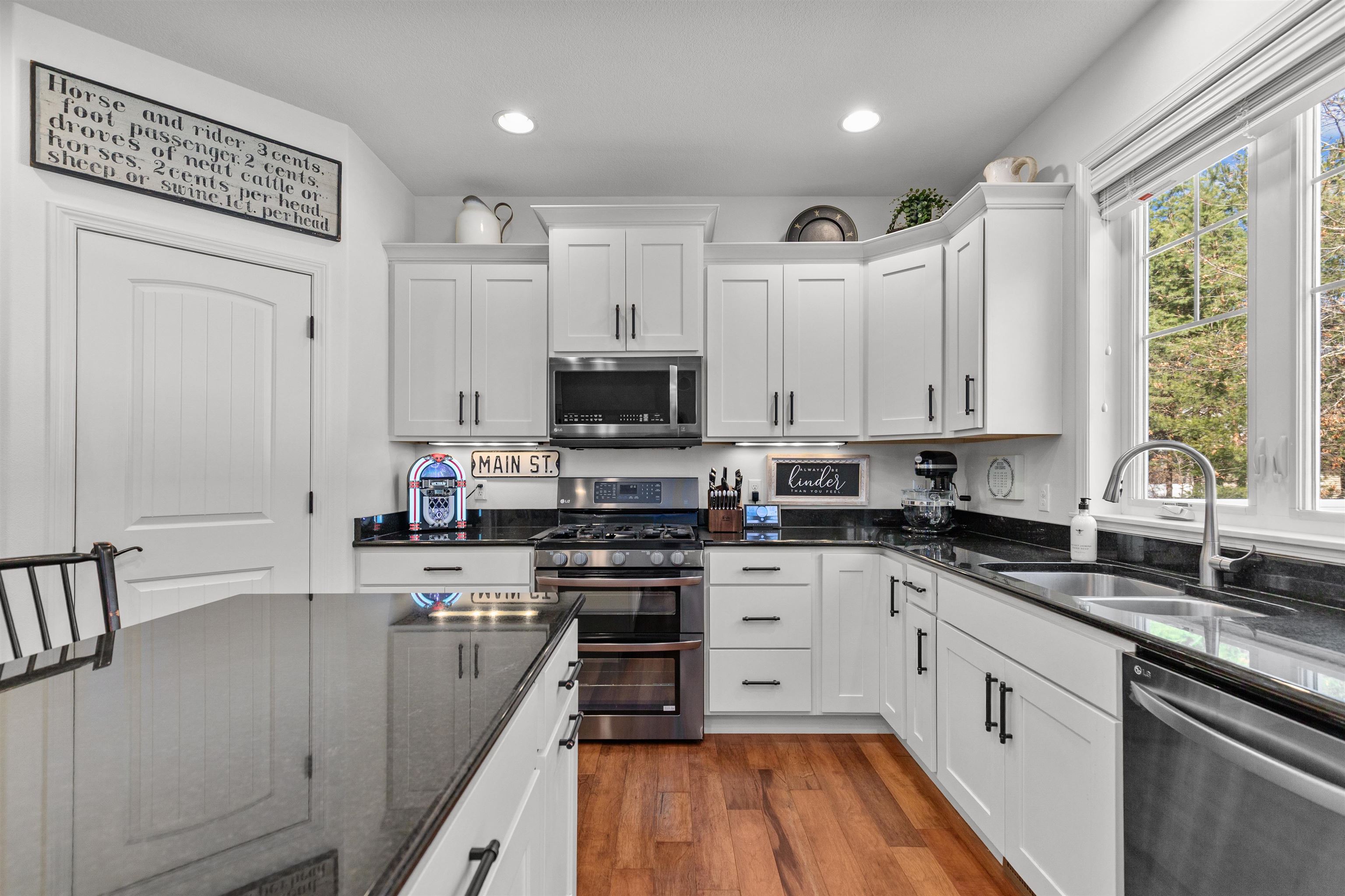 4340 STERLING DRIVE, Plover, Wisconsin 54467, 5 Bedrooms Bedrooms, ,3 BathroomsBathrooms,Residential,For Sale,4340 STERLING DRIVE,22601458