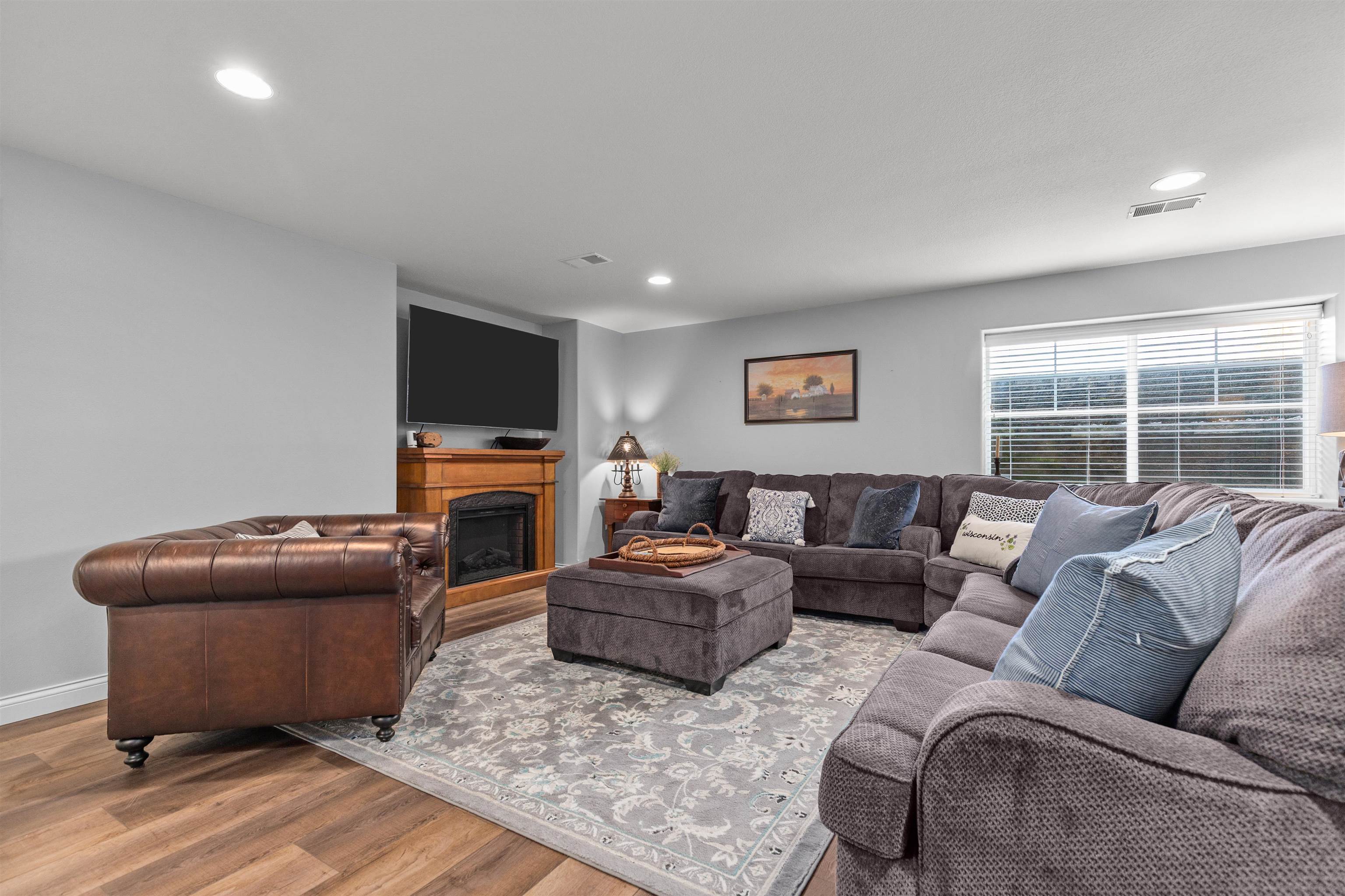 4340 STERLING DRIVE, Plover, Wisconsin 54467, 5 Bedrooms Bedrooms, ,3 BathroomsBathrooms,Residential,For Sale,4340 STERLING DRIVE,22601458