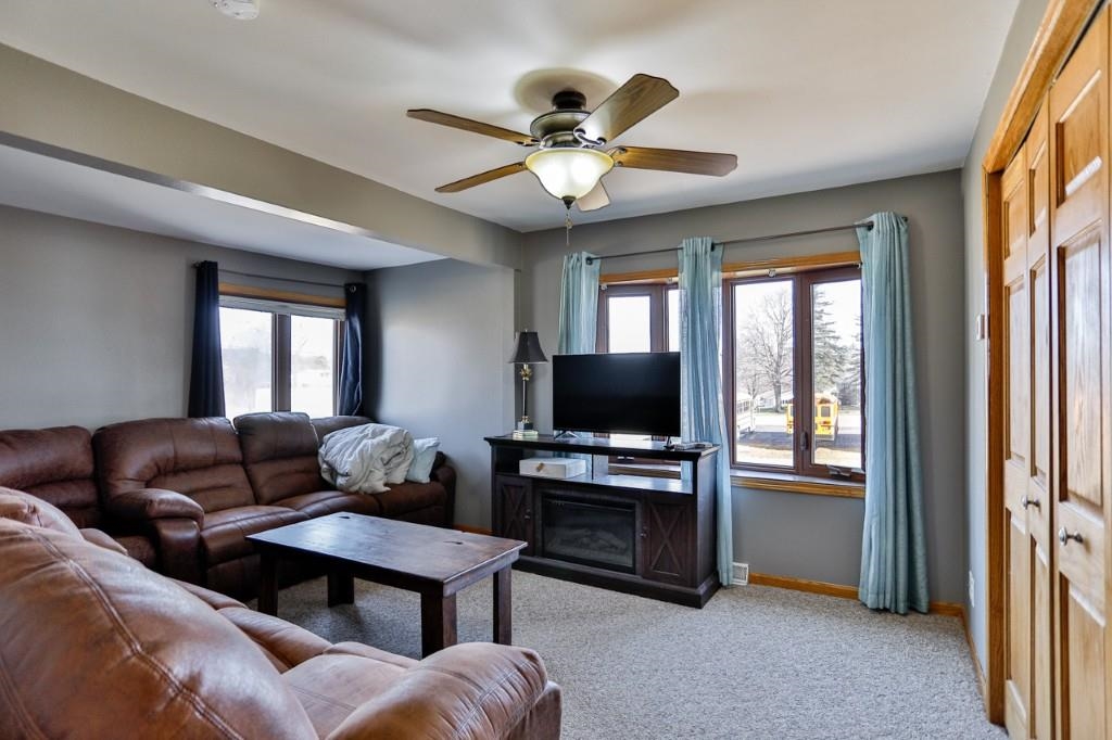 912 ALLEN STREET, Athens, Wisconsin 54411, 4 Bedrooms Bedrooms, ,1 BathroomBathrooms,Residential,For Sale,912 ALLEN STREET,22601461