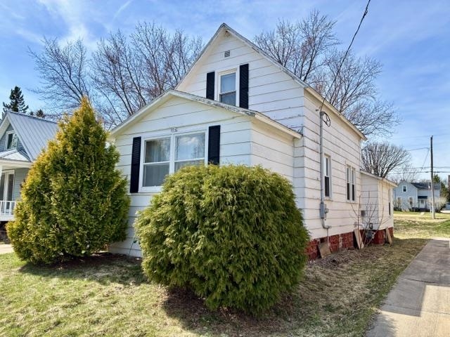 804 S PEACH AVENUE, Marshfield, Wisconsin 54449, 3 Bedrooms Bedrooms, ,1 BathroomBathrooms,Residential,For Sale,804 S PEACH AVENUE,22601462
