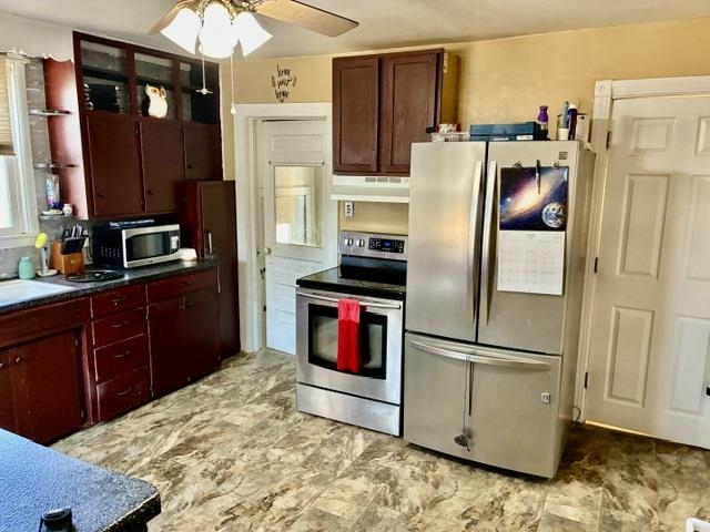804 S PEACH AVENUE, Marshfield, Wisconsin 54449, 3 Bedrooms Bedrooms, ,1 BathroomBathrooms,Residential,For Sale,804 S PEACH AVENUE,22601462