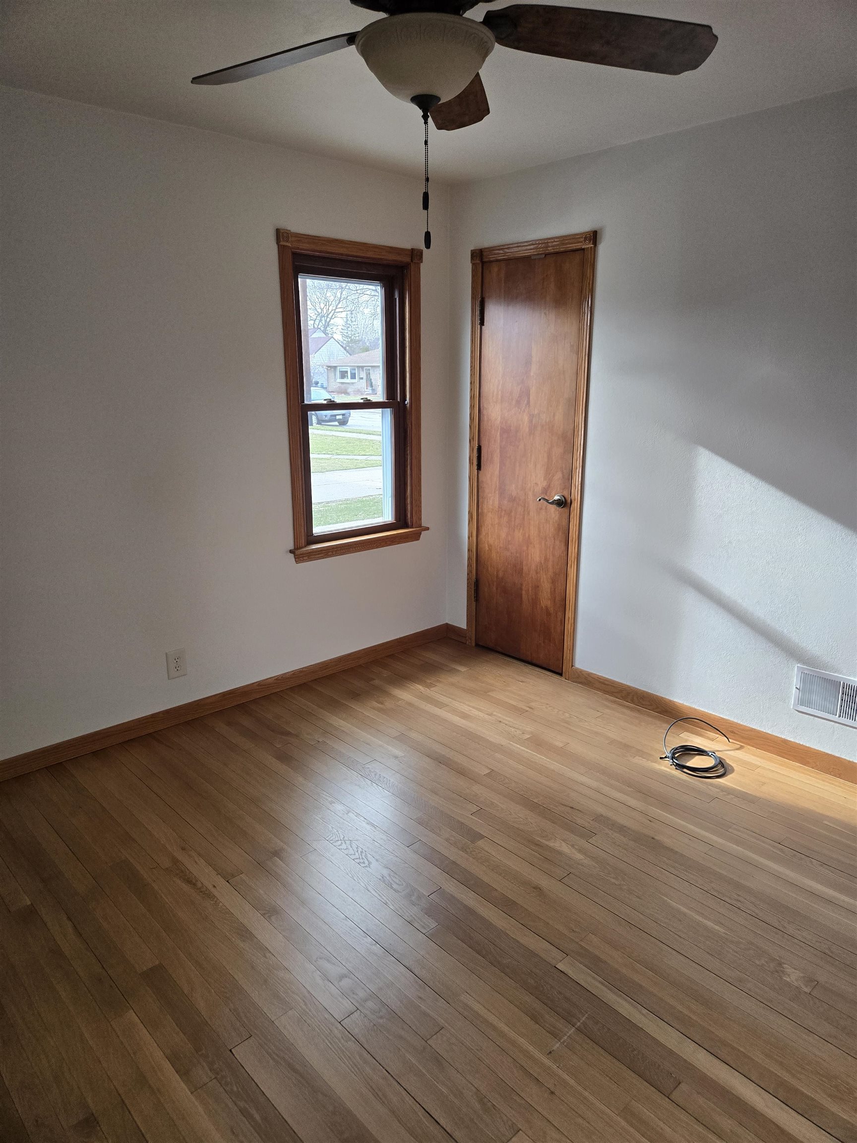 927 SHERRY STREET, Neenah, Wisconsin 54956, 2 Bedrooms Bedrooms, ,1 BathroomBathrooms,Residential,For Sale,927 SHERRY STREET,22601463