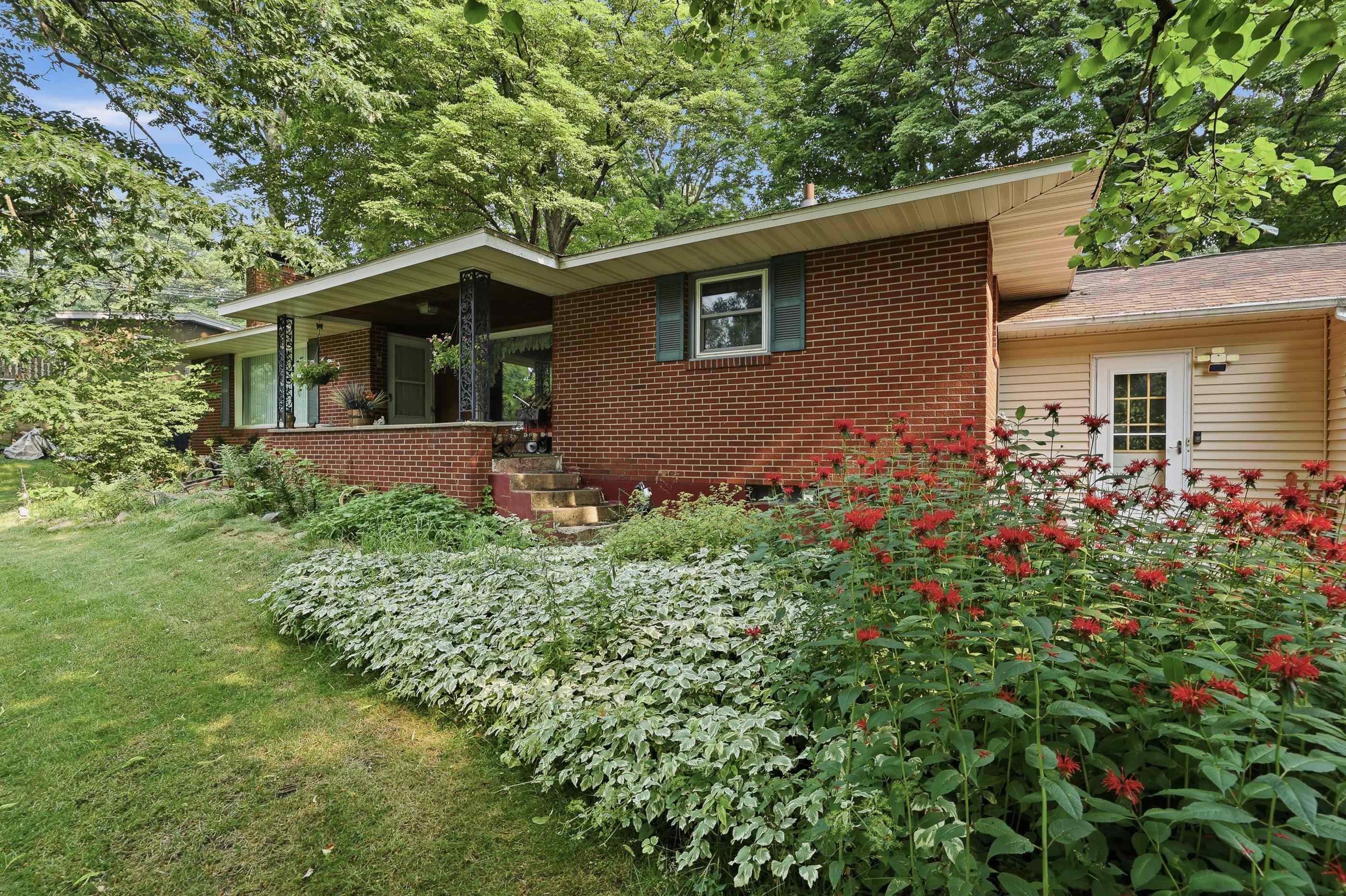 902 PARCHER STREET, Wausau, Wisconsin 54403, 3 Bedrooms Bedrooms, ,1 BathroomBathrooms,Residential,For Sale,902 PARCHER STREET,22601466
