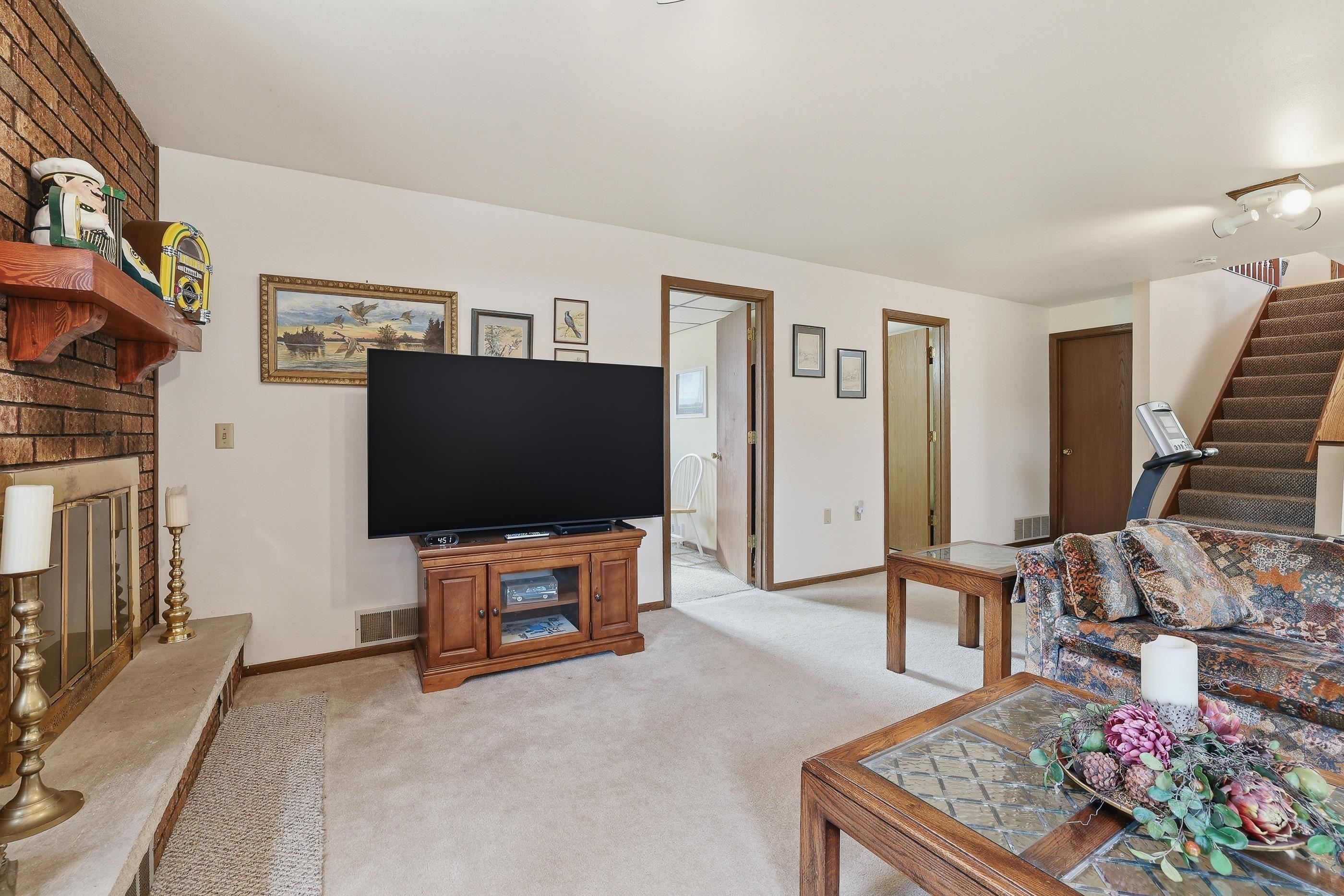 2601 PLOVER SPRINGS DRIVE, Plover, Wisconsin 54467, 3 Bedrooms Bedrooms, ,2 BathroomsBathrooms,Residential,For Sale,2601 PLOVER SPRINGS DRIVE,22601467