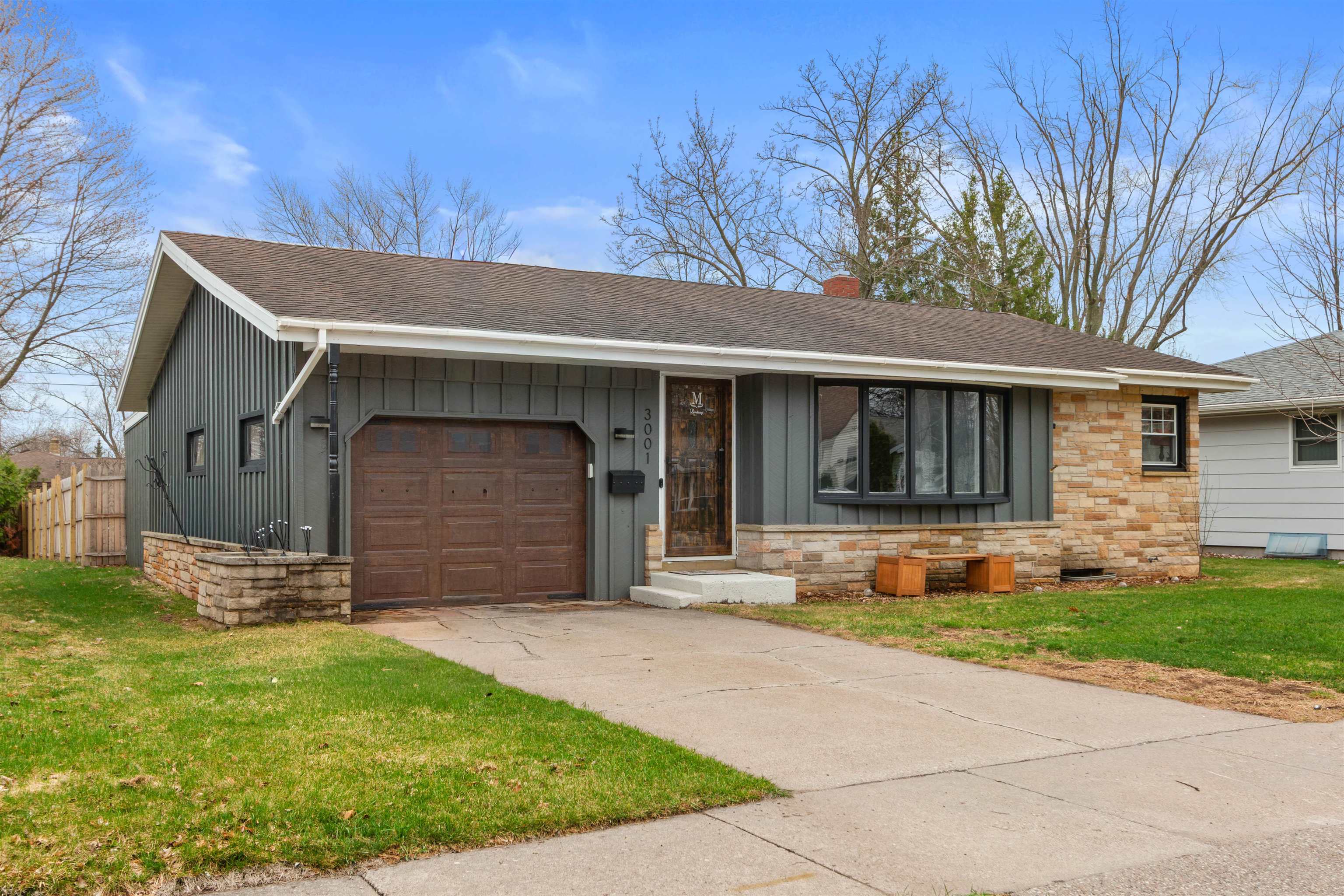 3001 CENTER STREET, Stevens Point, Wisconsin 54481, 2 Bedrooms Bedrooms, ,1 BathroomBathrooms,Residential,For Sale,3001 CENTER STREET,22601469