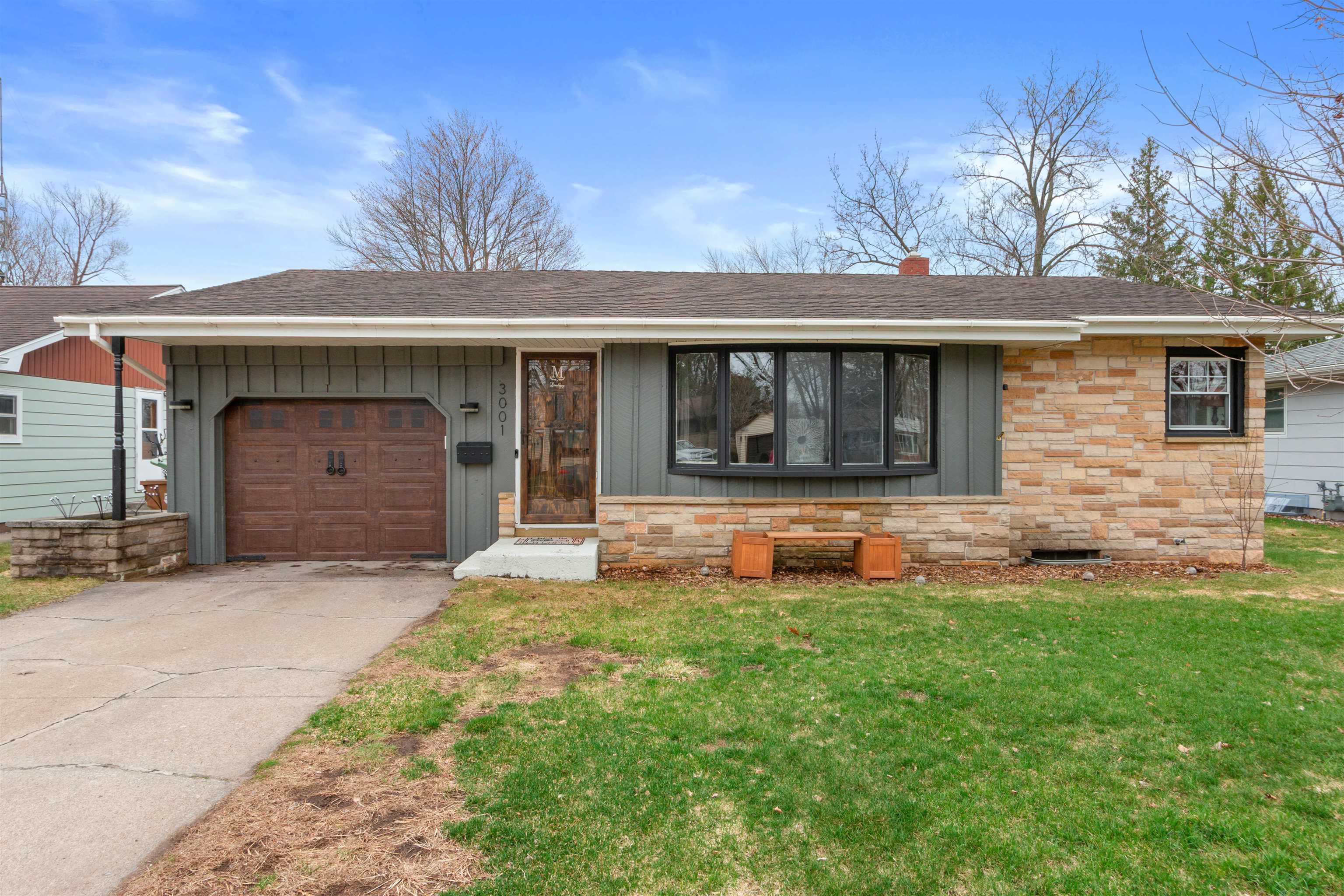 3001 CENTER STREET, Stevens Point, Wisconsin 54481, 2 Bedrooms Bedrooms, ,1 BathroomBathrooms,Residential,For Sale,3001 CENTER STREET,22601469