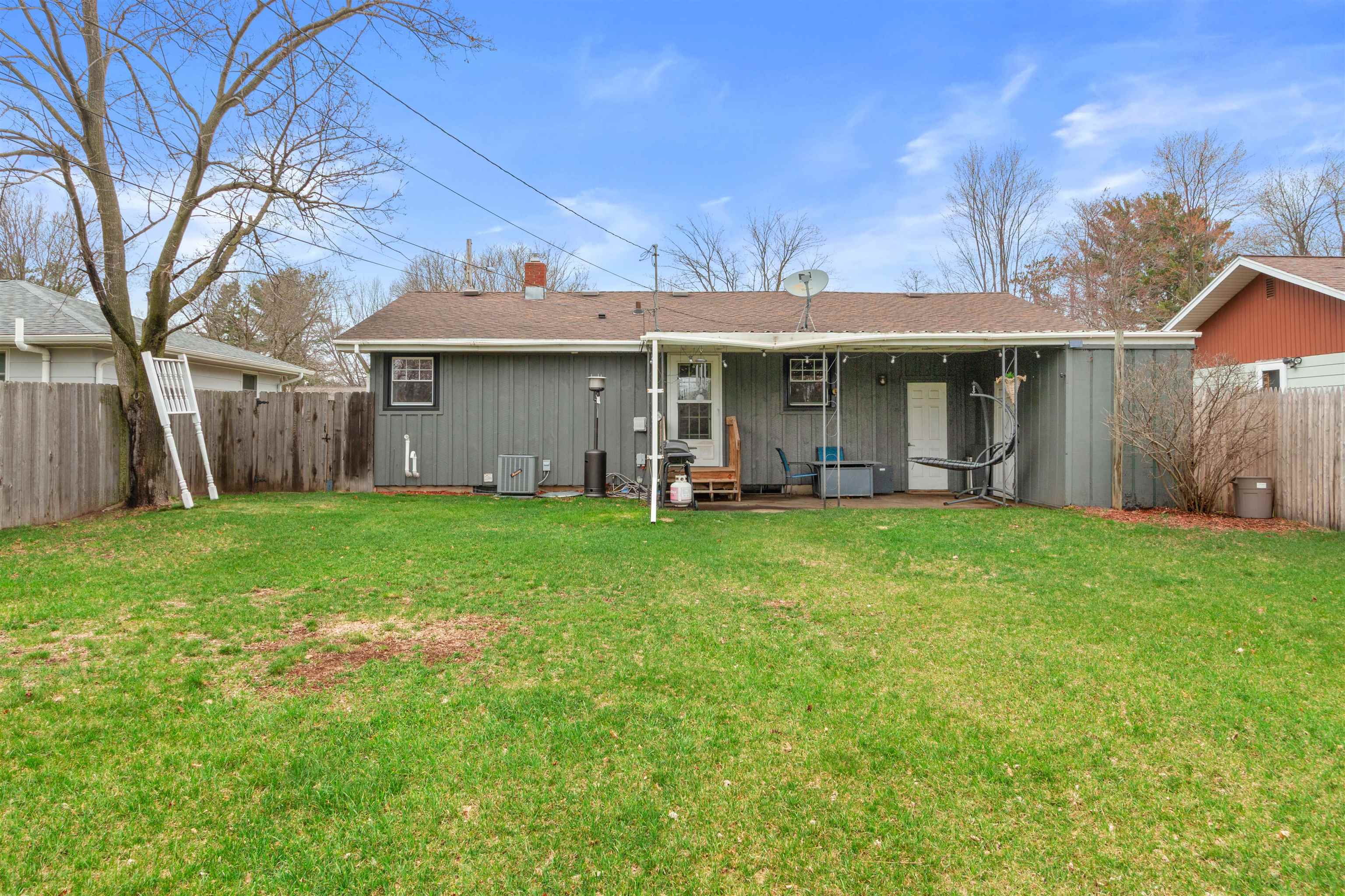 3001 CENTER STREET, Stevens Point, Wisconsin 54481, 2 Bedrooms Bedrooms, ,1 BathroomBathrooms,Residential,For Sale,3001 CENTER STREET,22601469