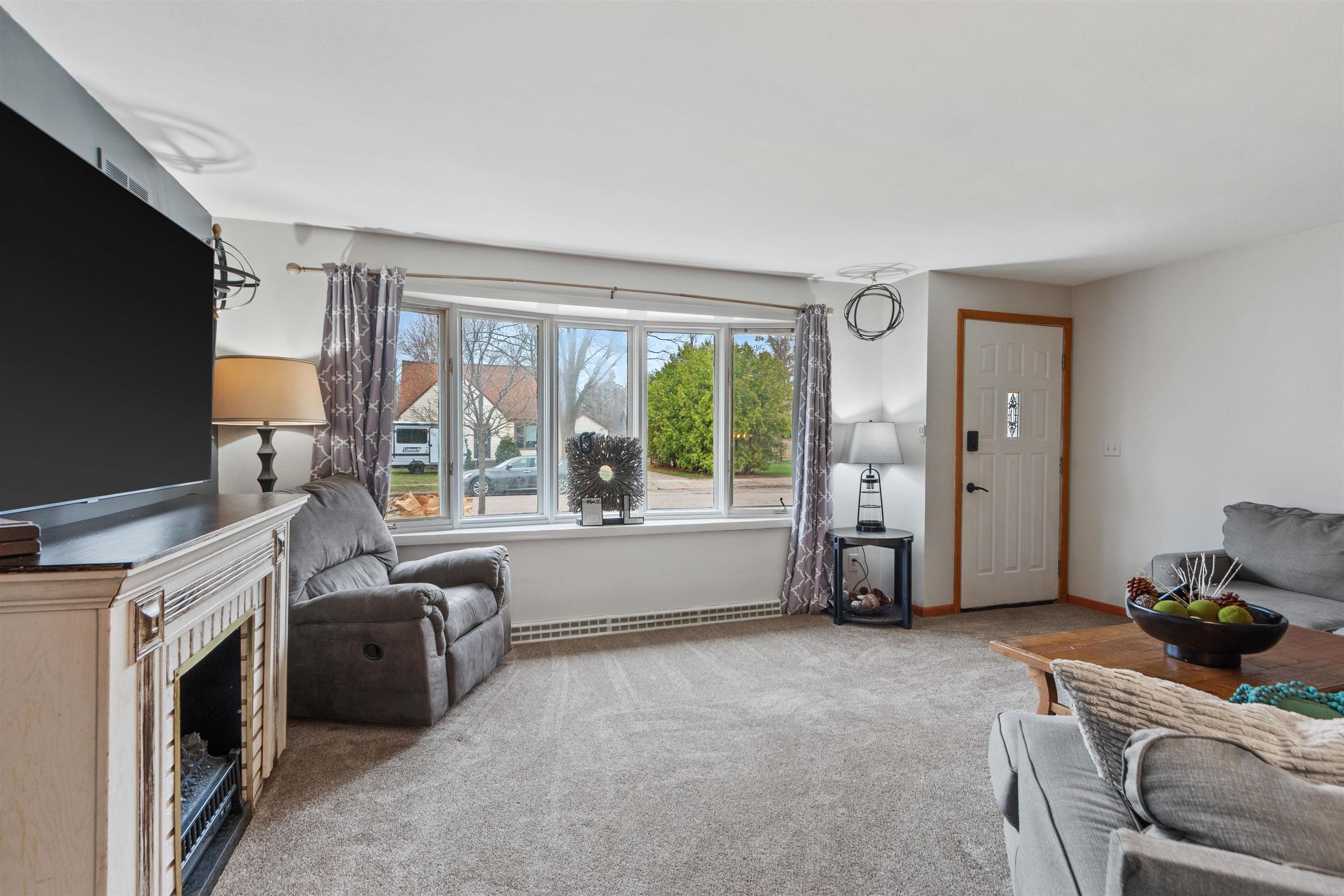 3001 CENTER STREET, Stevens Point, Wisconsin 54481, 2 Bedrooms Bedrooms, ,1 BathroomBathrooms,Residential,For Sale,3001 CENTER STREET,22601469