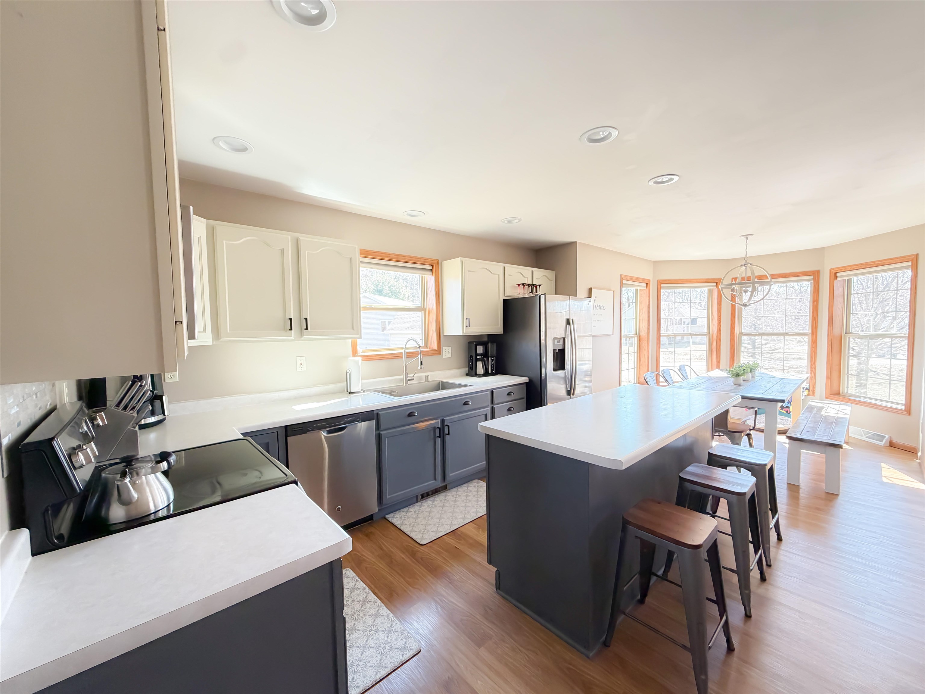 2135 VICTOR LANE, Kronenwetter, Wisconsin 54455, 3 Bedrooms Bedrooms, ,2 BathroomsBathrooms,Residential,For Sale,2135 VICTOR LANE,22601470