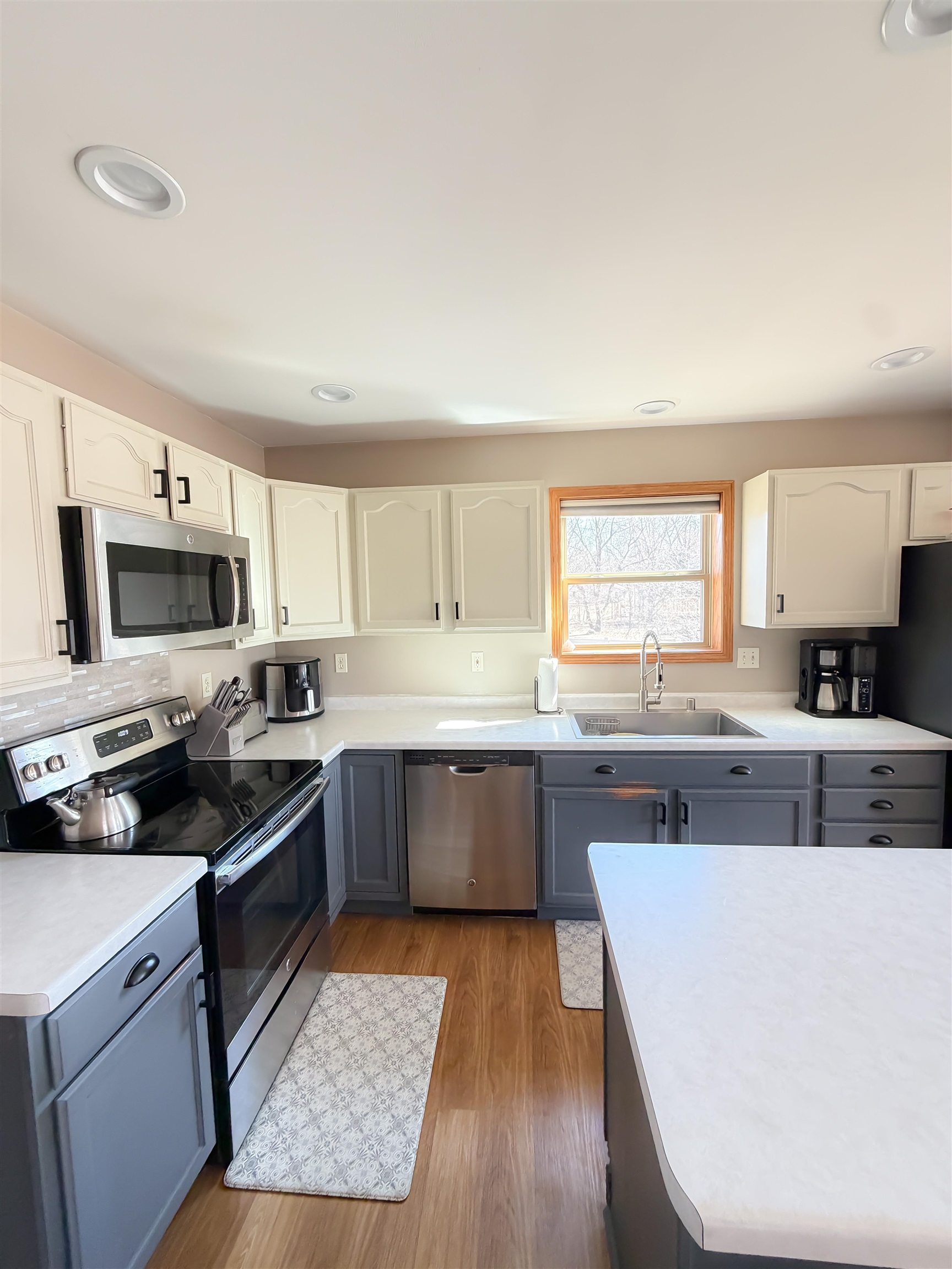 2135 VICTOR LANE, Kronenwetter, Wisconsin 54455, 3 Bedrooms Bedrooms, ,2 BathroomsBathrooms,Residential,For Sale,2135 VICTOR LANE,22601470