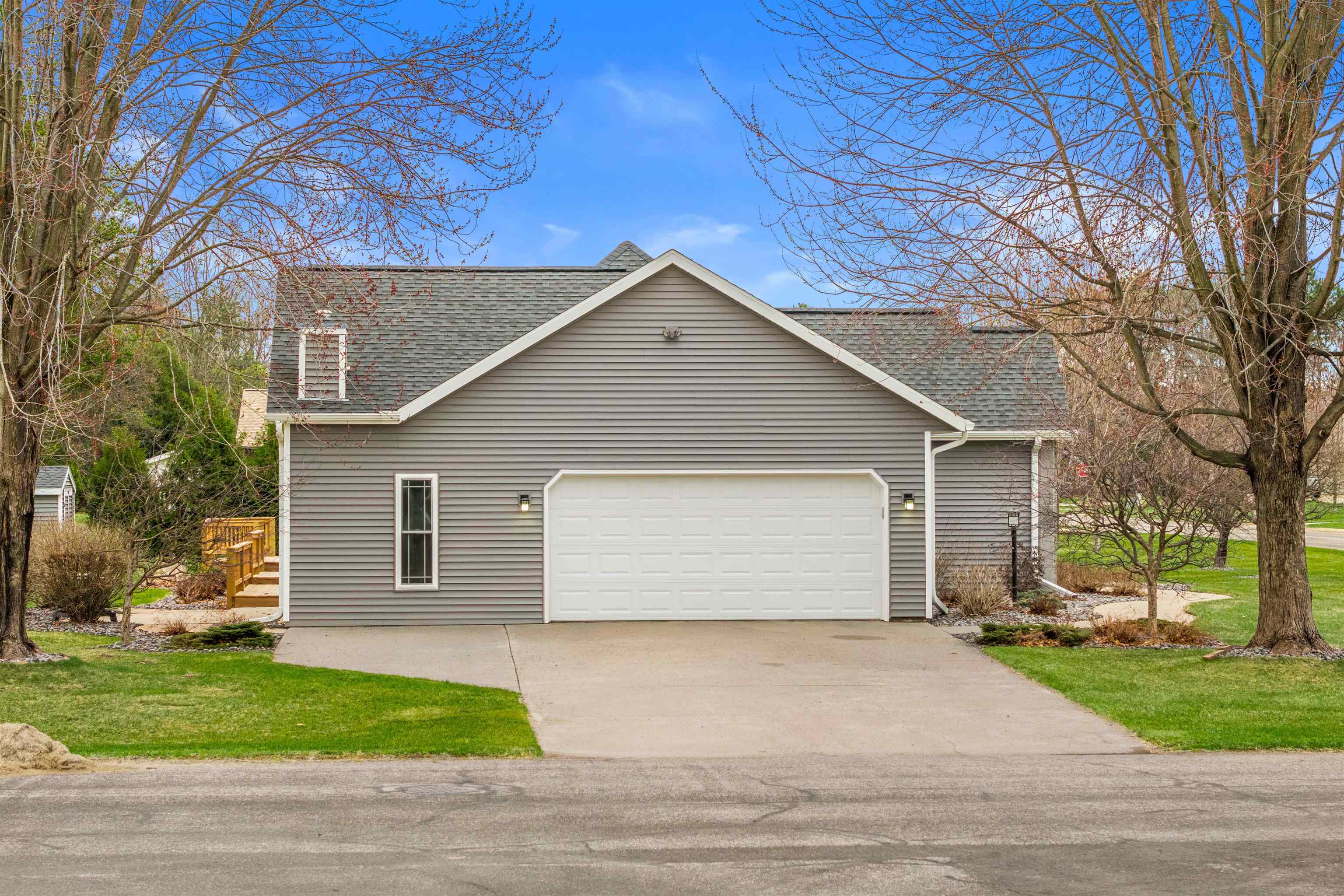 1830 BLUEBERRY DRIVE, Plover, Wisconsin 54467, 3 Bedrooms Bedrooms, ,3 BathroomsBathrooms,Residential,For Sale,1830 BLUEBERRY DRIVE,22601472