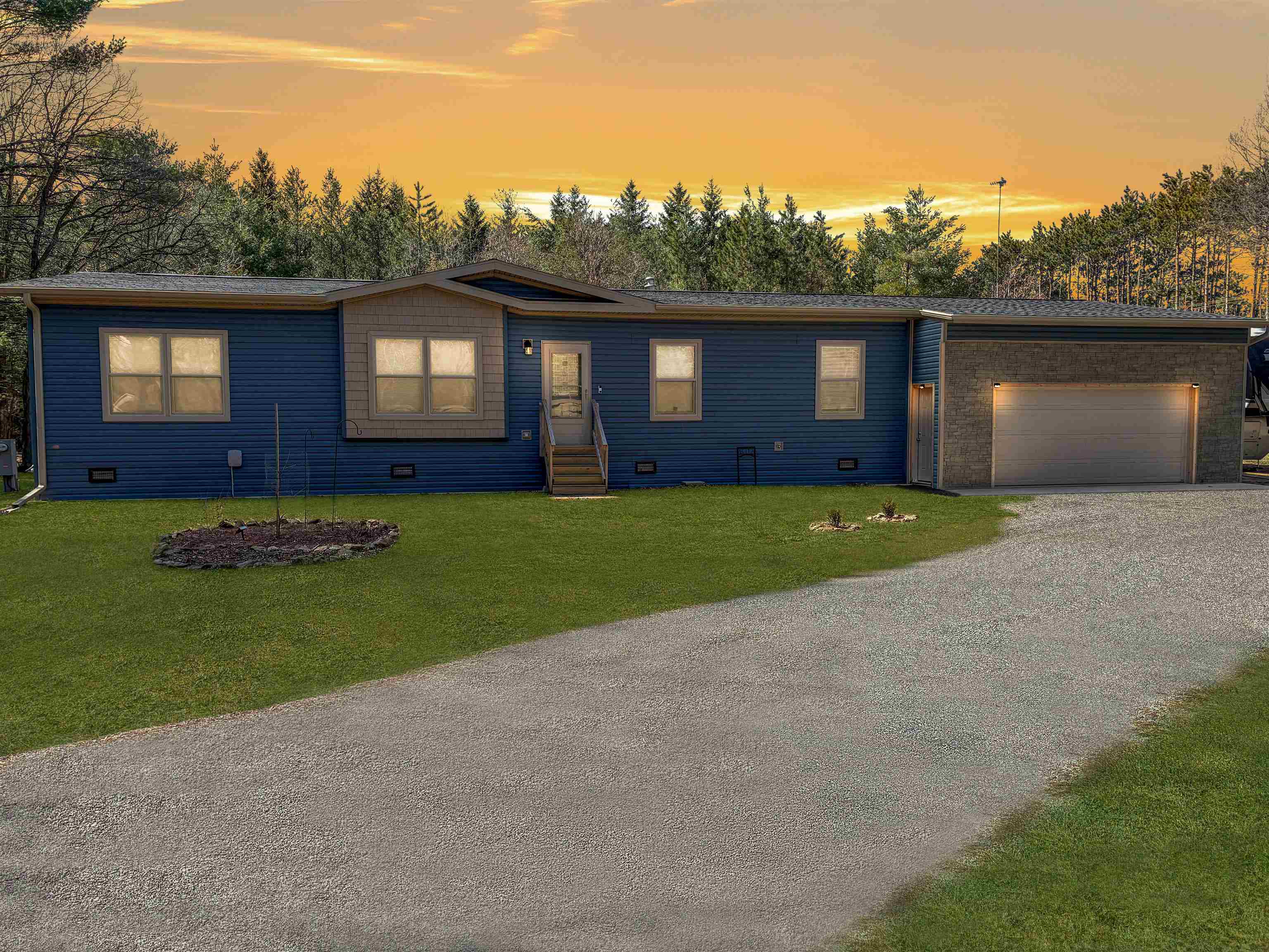 5651 BOULDER CIRCLE, Wisconsin Rapids, Wisconsin 54494, 3 Bedrooms Bedrooms, ,2 BathroomsBathrooms,Residential,For Sale,5651 BOULDER CIRCLE,22601475