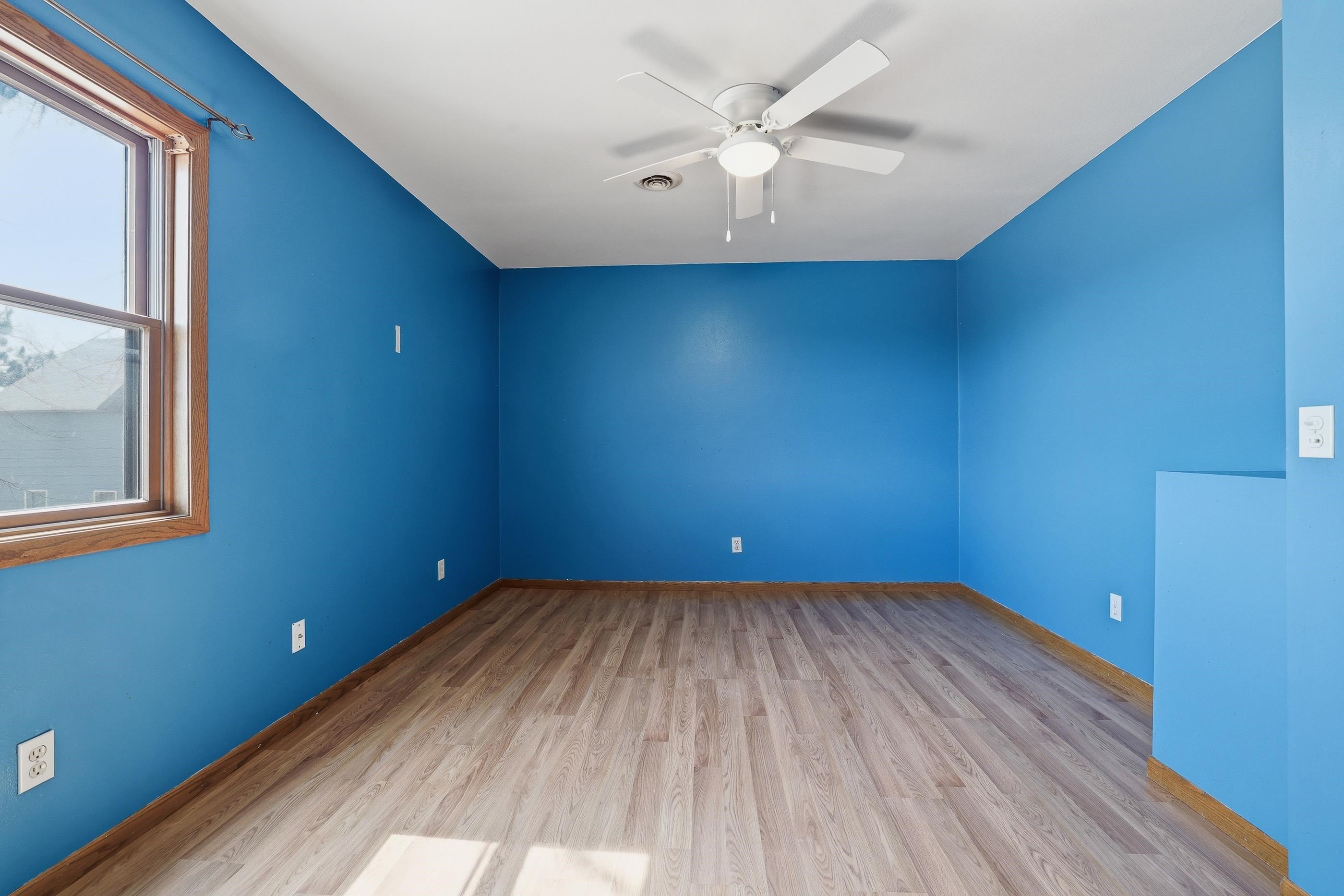 409 W DEPOT STREET, Marshfield, Wisconsin 54449, 3 Bedrooms Bedrooms, ,2 BathroomsBathrooms,Residential,For Sale,409 W DEPOT STREET,22601477