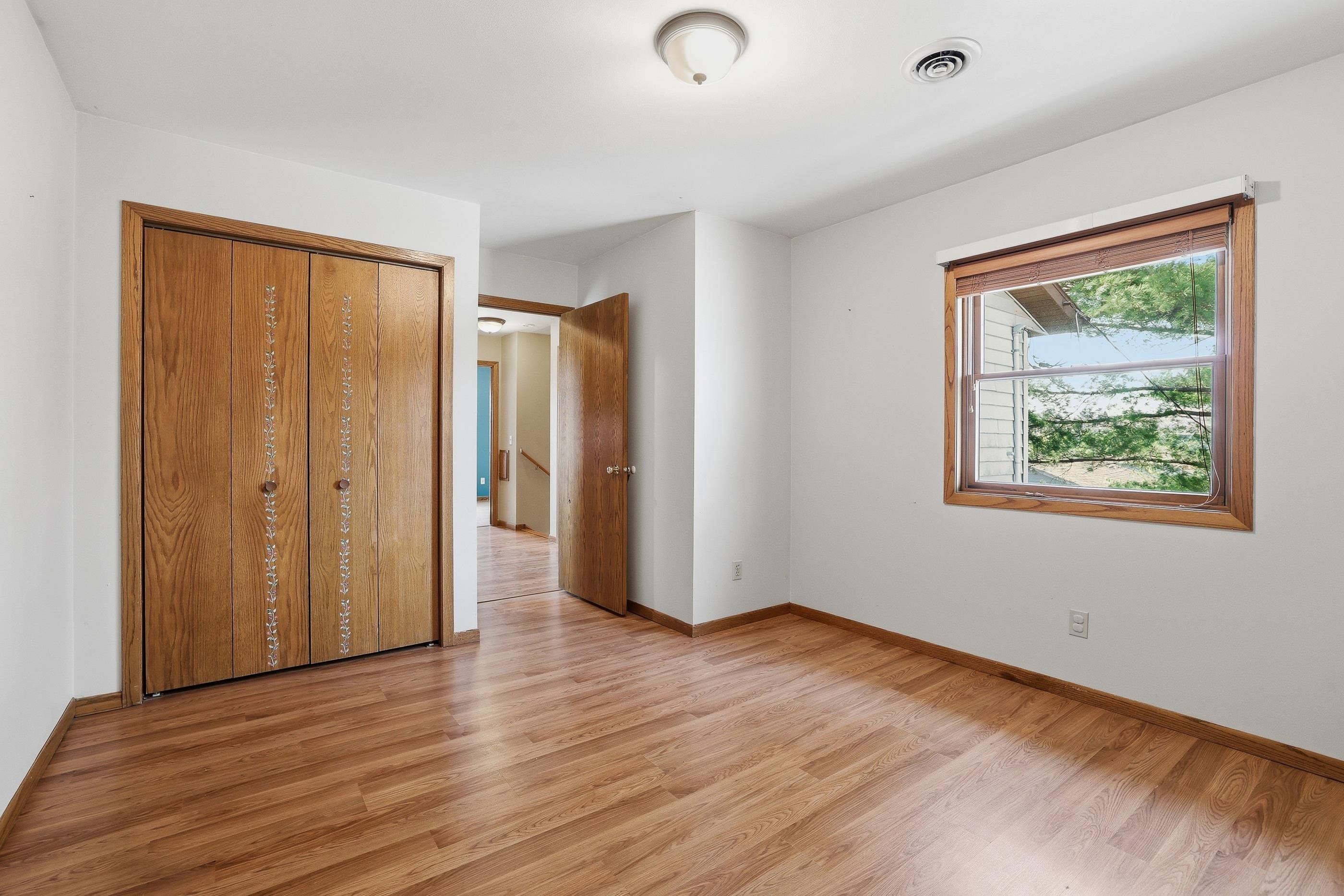 409 W DEPOT STREET, Marshfield, Wisconsin 54449, 3 Bedrooms Bedrooms, ,2 BathroomsBathrooms,Residential,For Sale,409 W DEPOT STREET,22601477