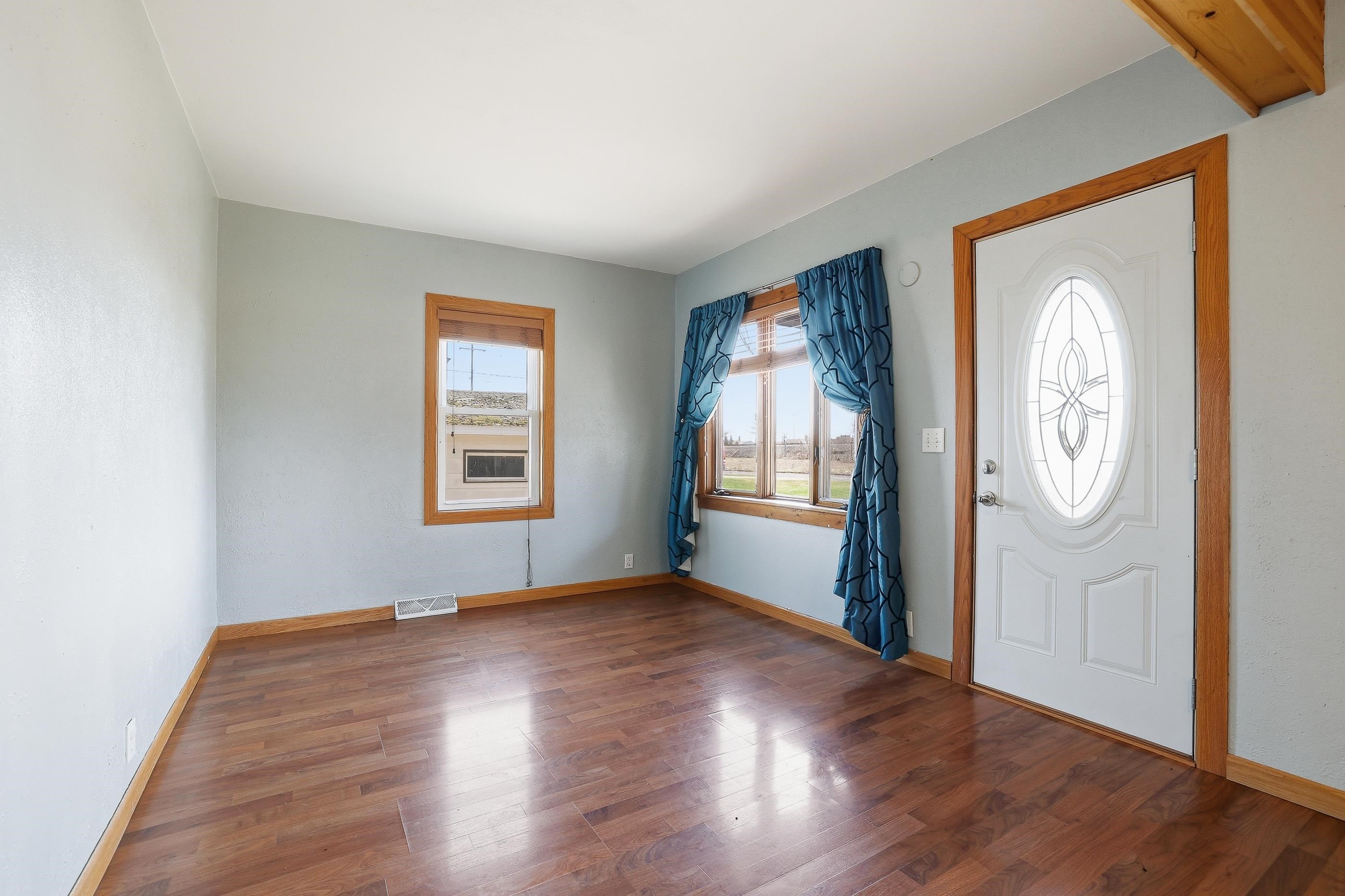 409 W DEPOT STREET, Marshfield, Wisconsin 54449, 3 Bedrooms Bedrooms, ,2 BathroomsBathrooms,Residential,For Sale,409 W DEPOT STREET,22601477