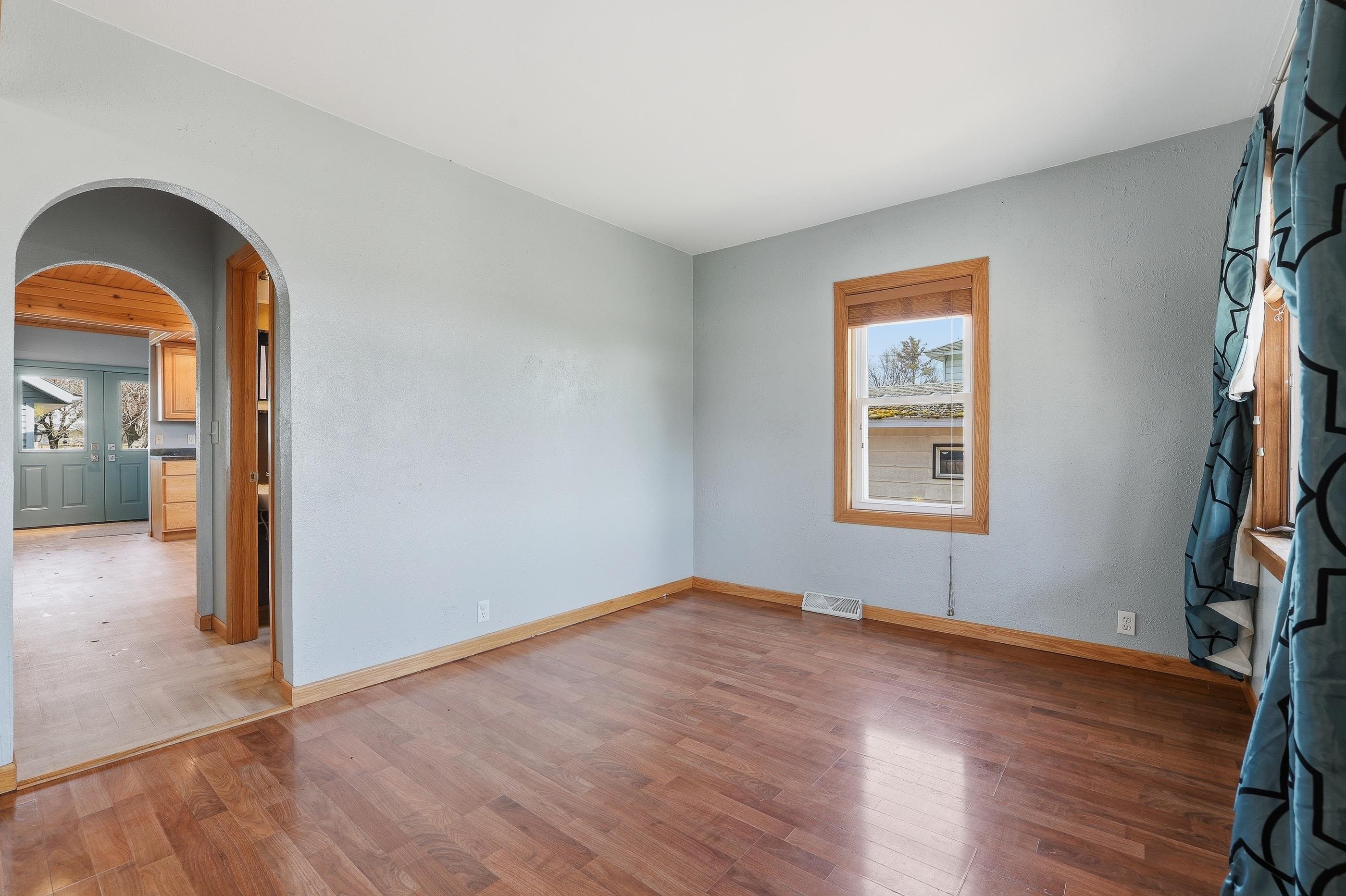 409 W DEPOT STREET, Marshfield, Wisconsin 54449, 3 Bedrooms Bedrooms, ,2 BathroomsBathrooms,Residential,For Sale,409 W DEPOT STREET,22601477