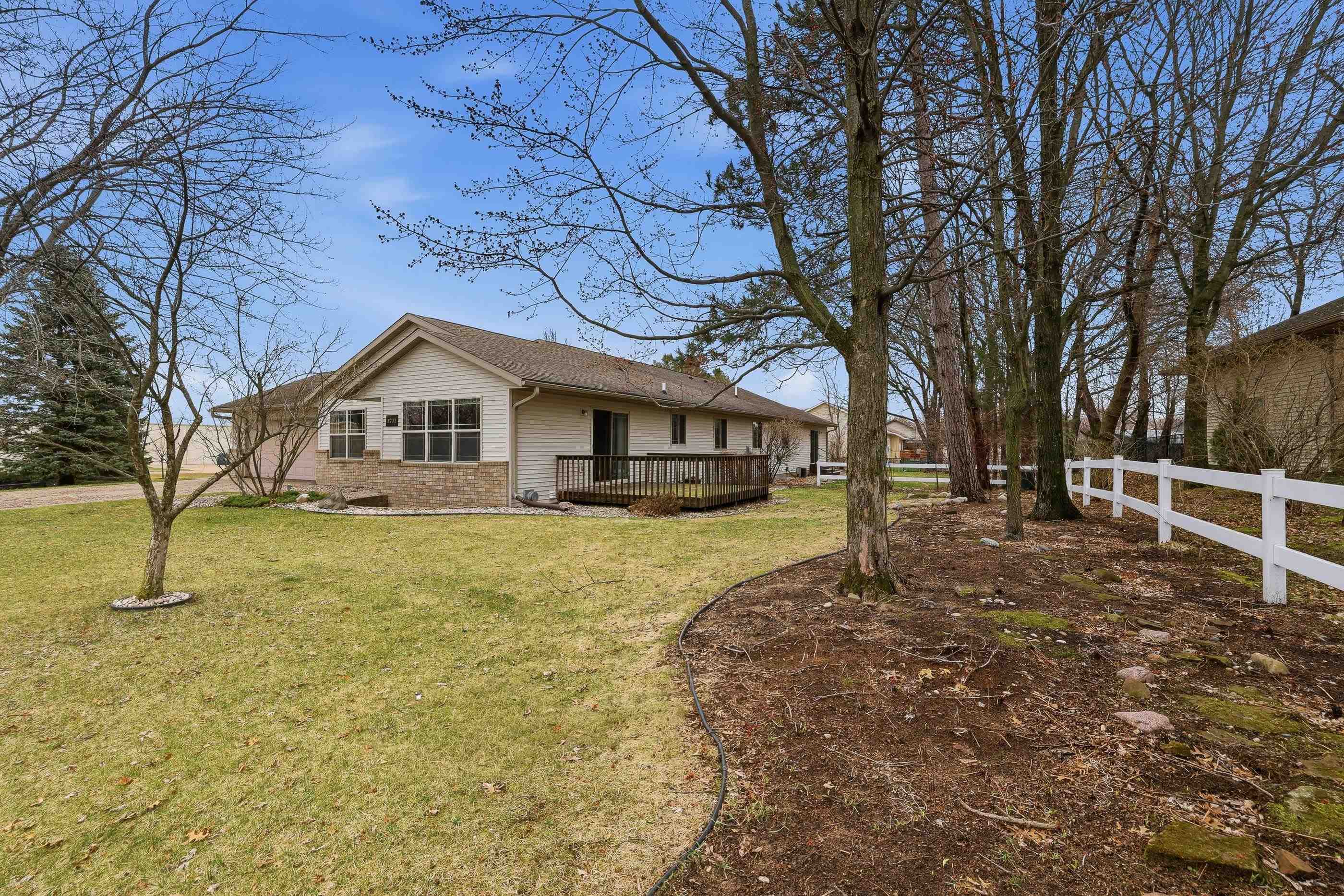 1701 SCHILLER DRIVE, Stevens Point, Wisconsin 54482, 2 Bedrooms Bedrooms, ,2 BathroomsBathrooms,Residential,For Sale,1701 SCHILLER DRIVE,22601478