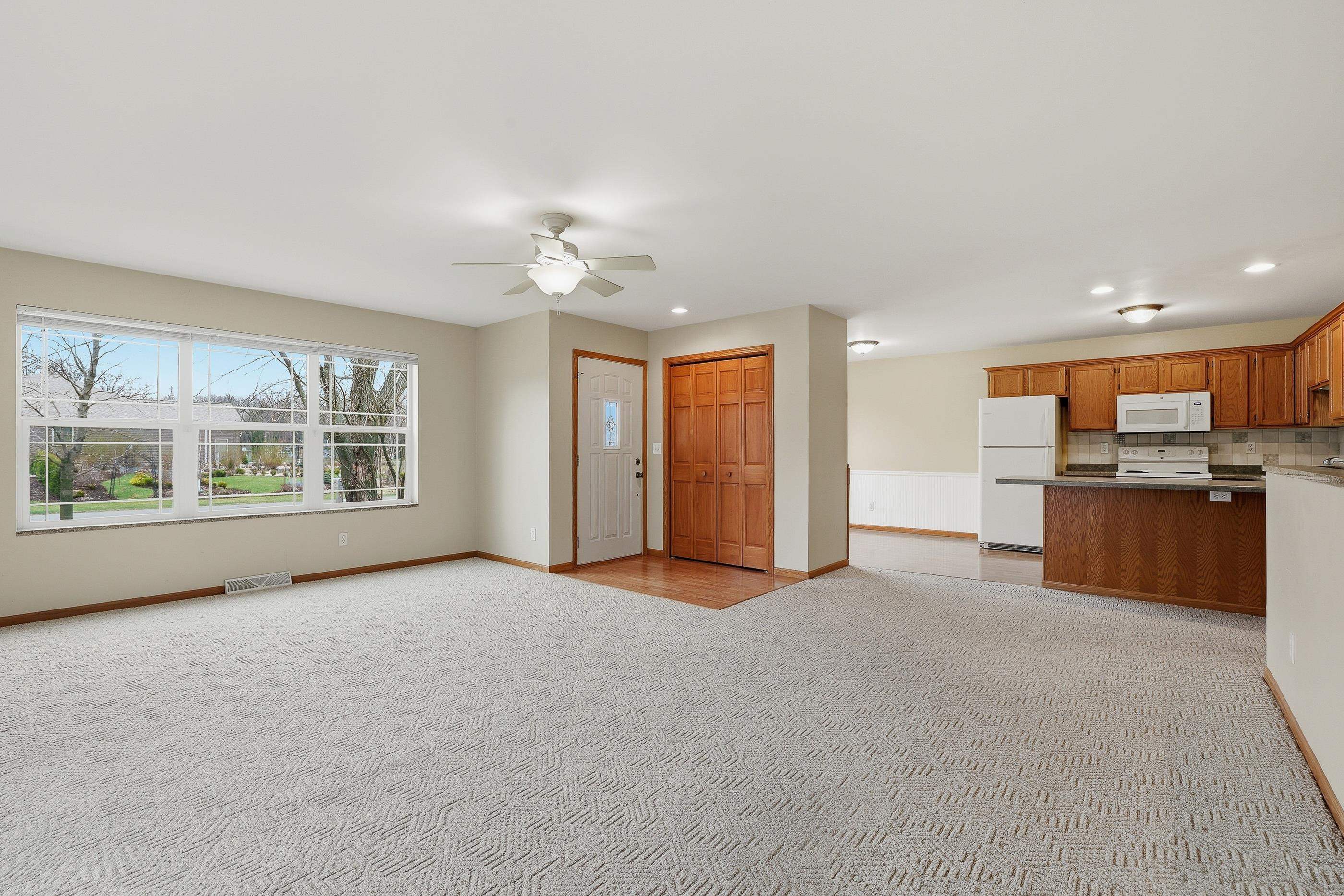 1701 SCHILLER DRIVE, Stevens Point, Wisconsin 54482, 2 Bedrooms Bedrooms, ,2 BathroomsBathrooms,Residential,For Sale,1701 SCHILLER DRIVE,22601478