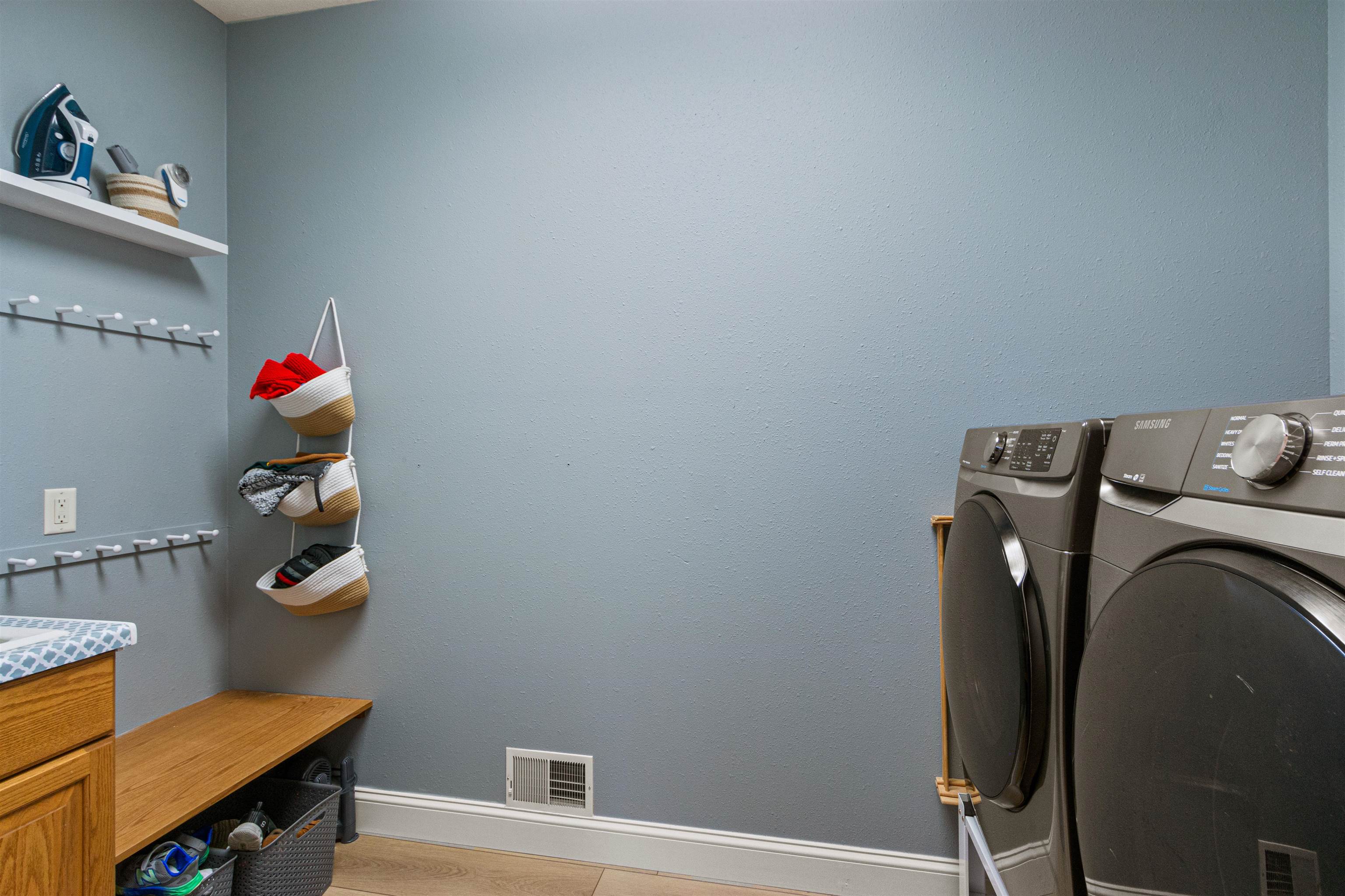 4109 OAK TERRACE, Weston, Wisconsin 54476, 4 Bedrooms Bedrooms, ,3 BathroomsBathrooms,Residential,For Sale,4109 OAK TERRACE,22601479