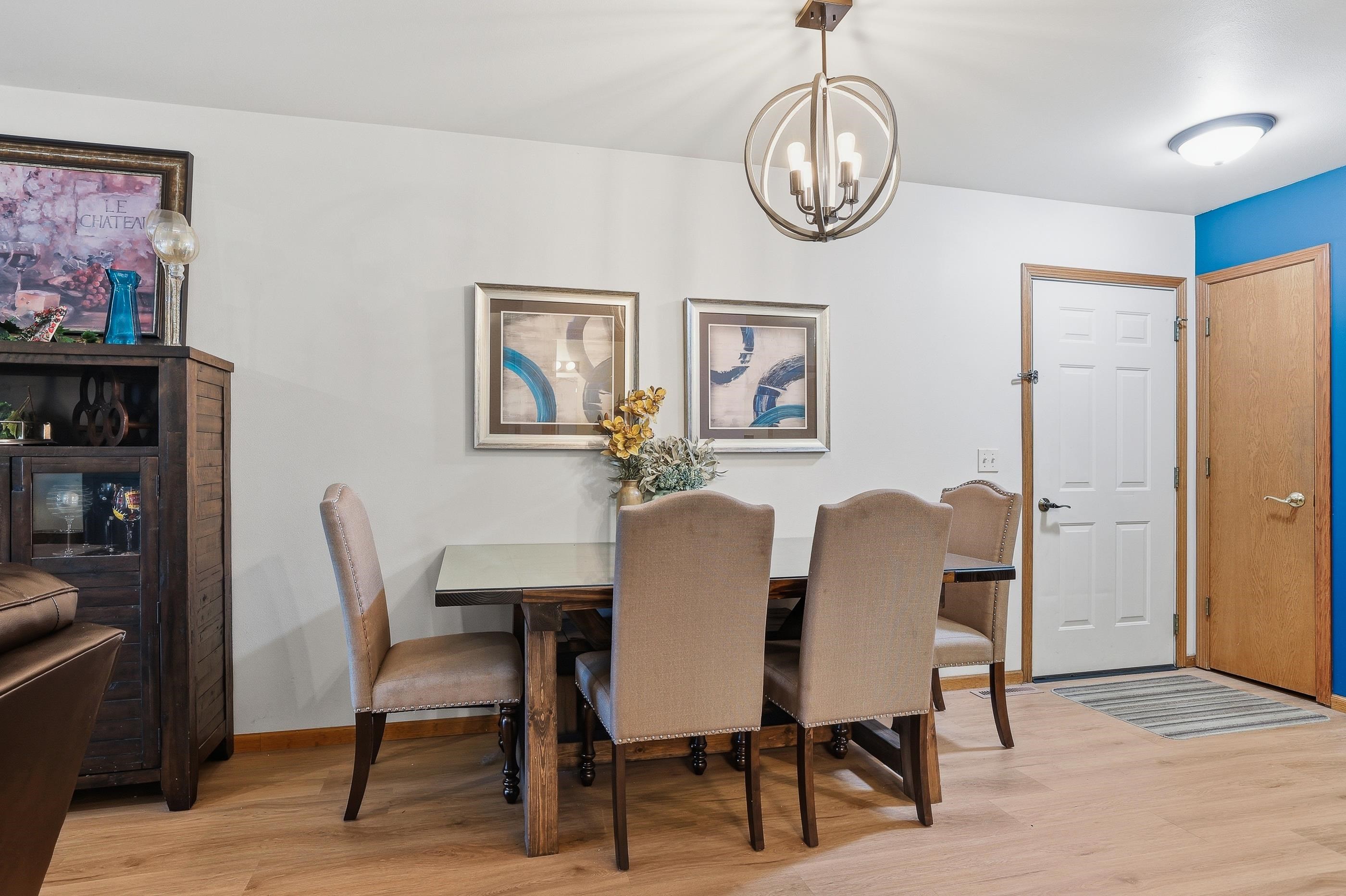 300 WHITE OAK AVENUE, Plover, Wisconsin 54467, 3 Bedrooms Bedrooms, ,2 BathroomsBathrooms,Residential,For Sale,300 WHITE OAK AVENUE,22601482