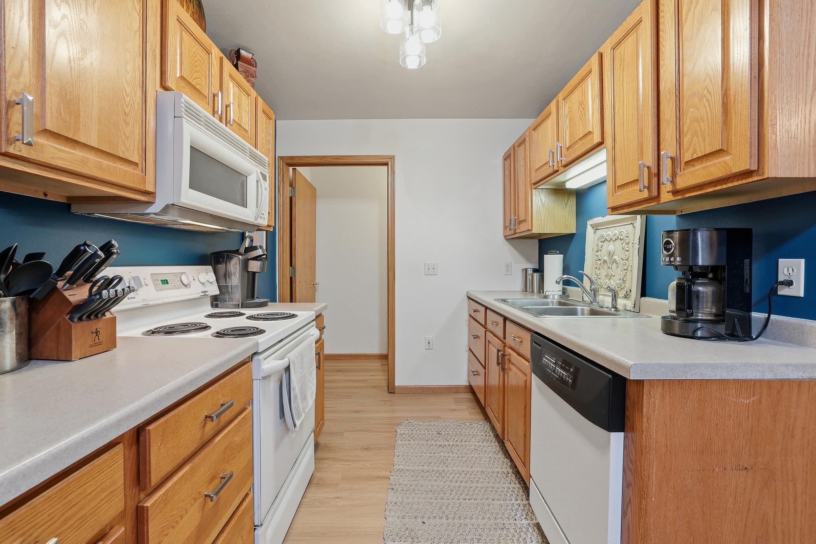 300 WHITE OAK AVENUE, Plover, Wisconsin 54467, 3 Bedrooms Bedrooms, ,2 BathroomsBathrooms,Residential,For Sale,300 WHITE OAK AVENUE,22601482