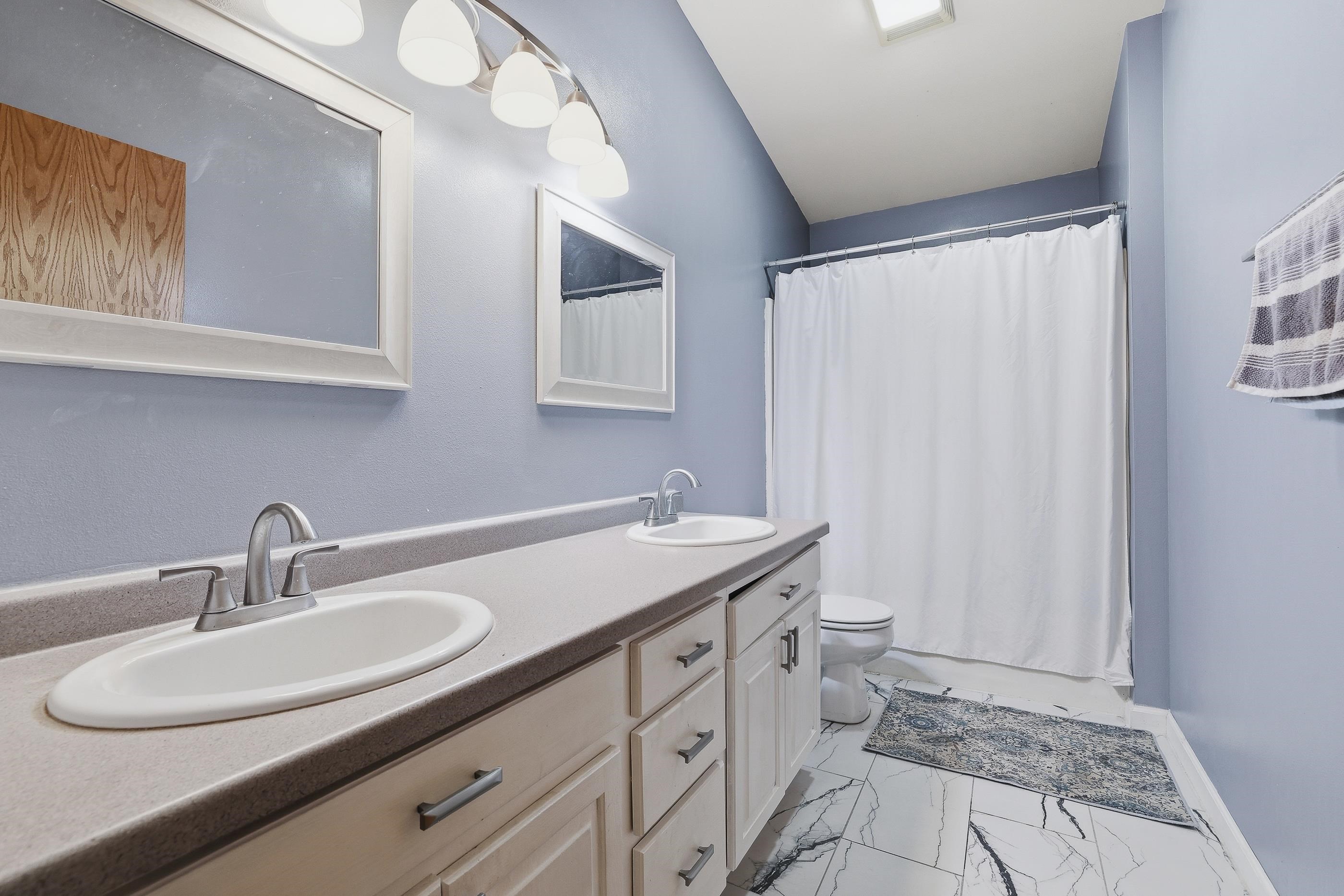 300 WHITE OAK AVENUE, Plover, Wisconsin 54467, 3 Bedrooms Bedrooms, ,2 BathroomsBathrooms,Residential,For Sale,300 WHITE OAK AVENUE,22601482