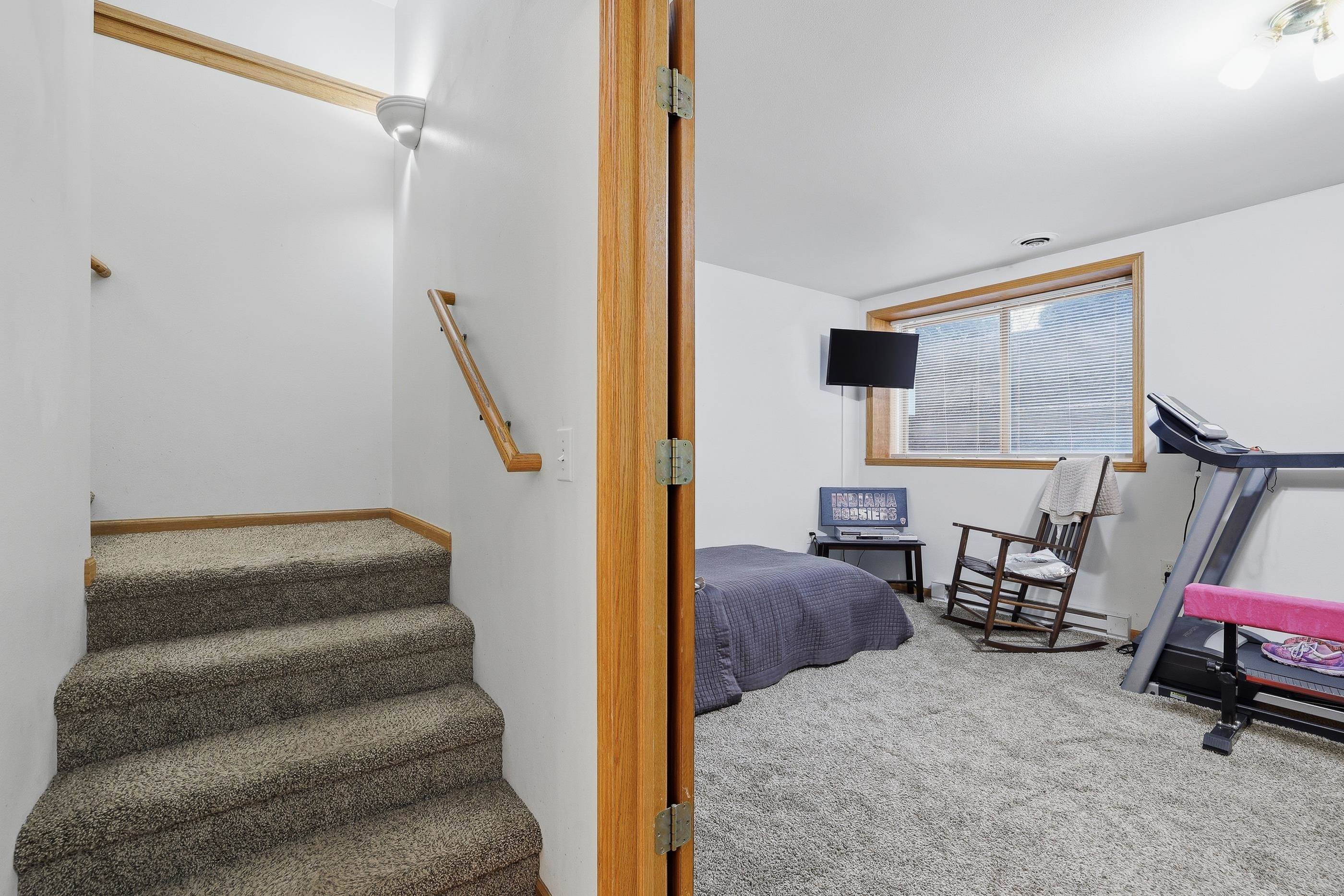 300 WHITE OAK AVENUE, Plover, Wisconsin 54467, 3 Bedrooms Bedrooms, ,2 BathroomsBathrooms,Residential,For Sale,300 WHITE OAK AVENUE,22601482